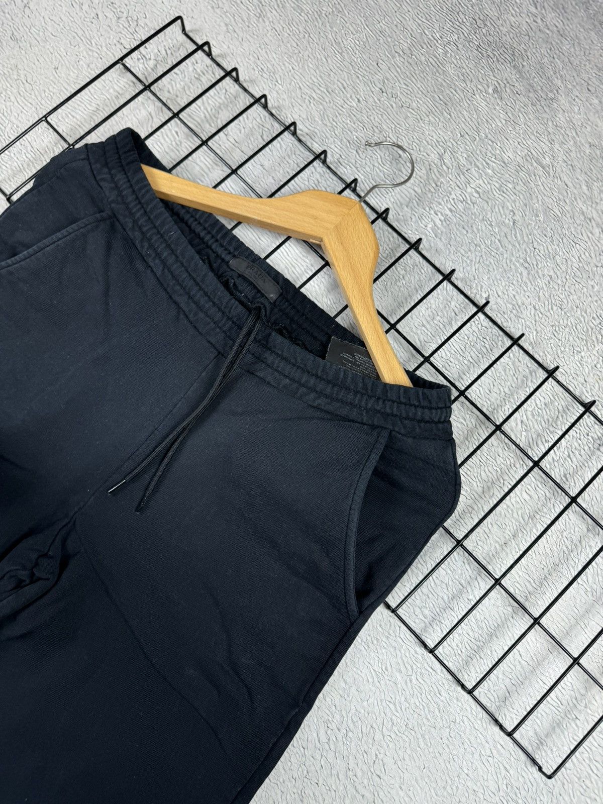 Prada × Vintage PRADA Red tab joggers sweatpants Black oldmoney XS size Size US 30 / EU 46 - 6 Thumbnail