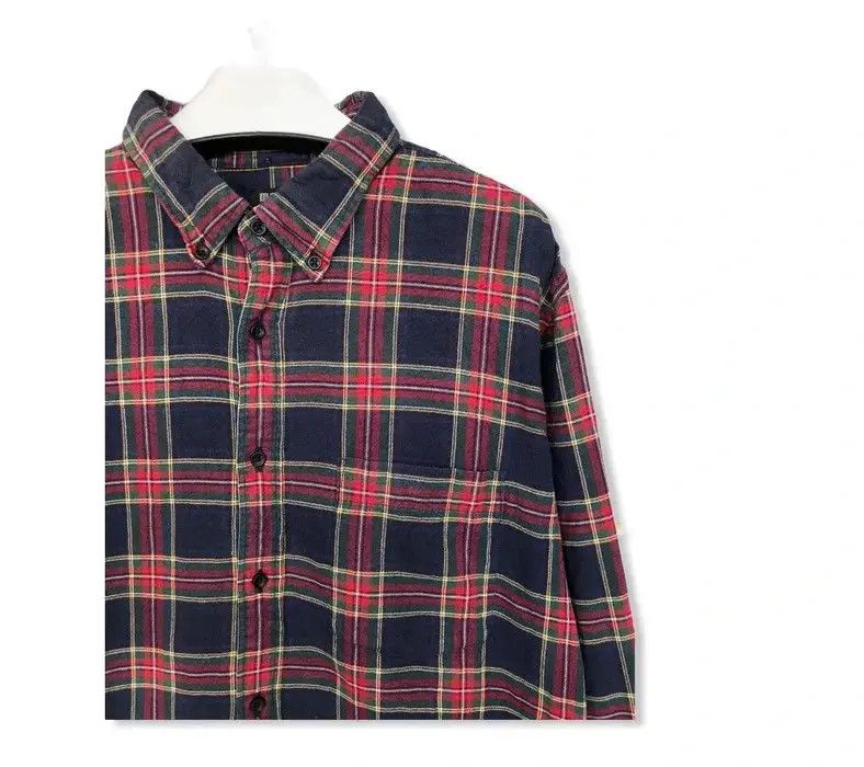 Japanese Brand Japanese Brand Uniqlo Plaid Tartan Flannel Shirt 👕 Size US XL / EU 56 / 4 - 2 Thumbnail