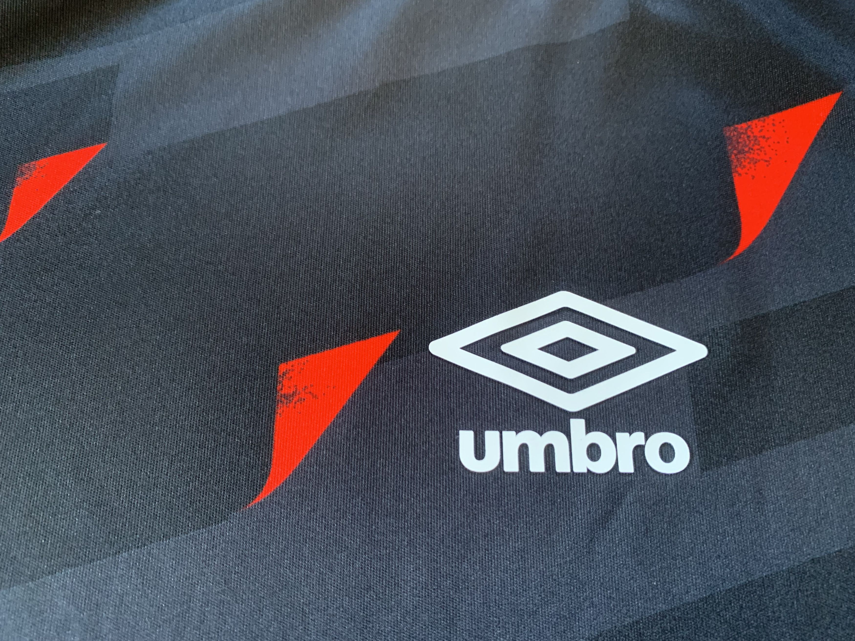Umbro Carling Umbro Football Lampass Training T Shirt Size US XL / EU 56 / 4 - 5 Thumbnail