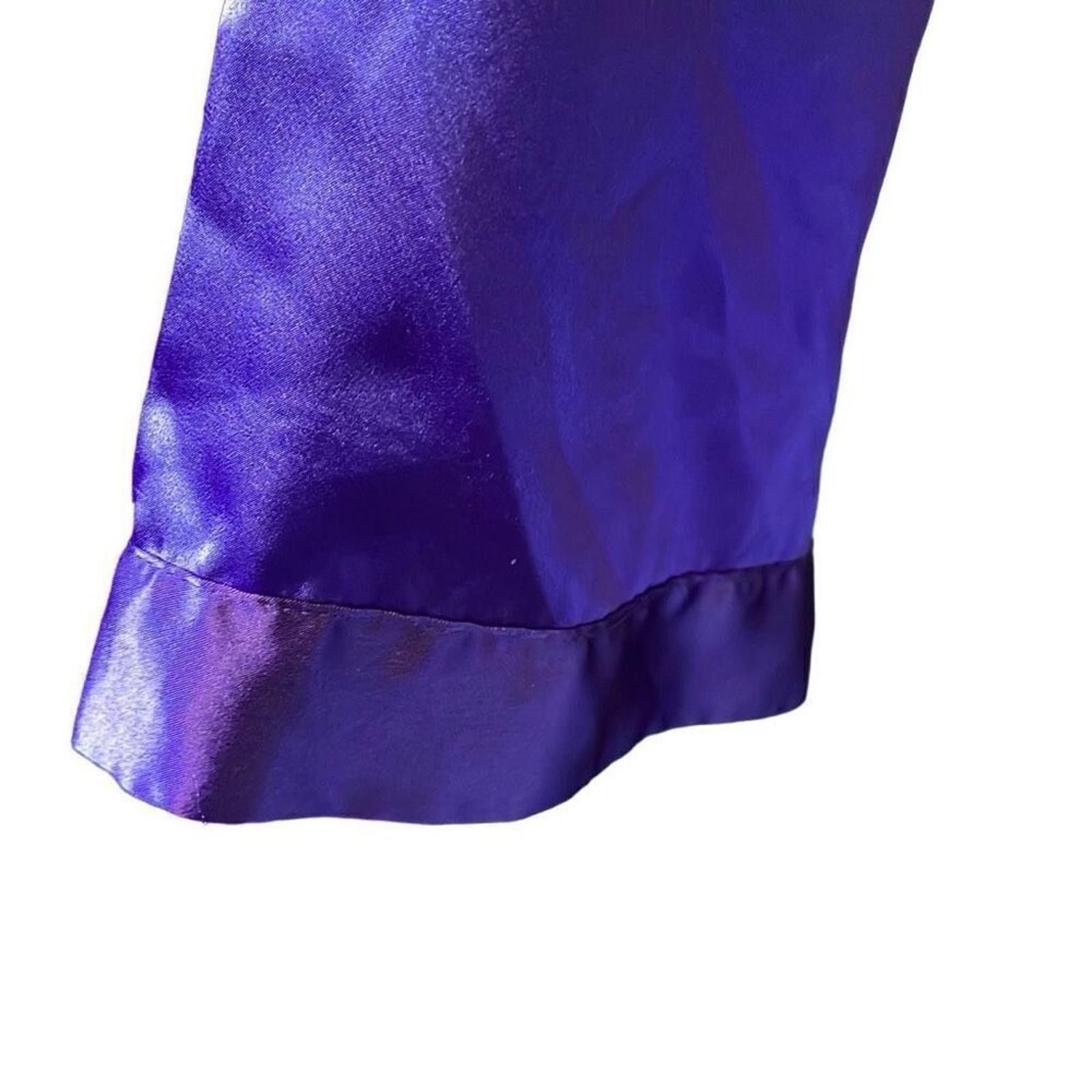 Designer Vintage Victoria's Secret gold label robe purple Size ONE SIZE - 5 Thumbnail