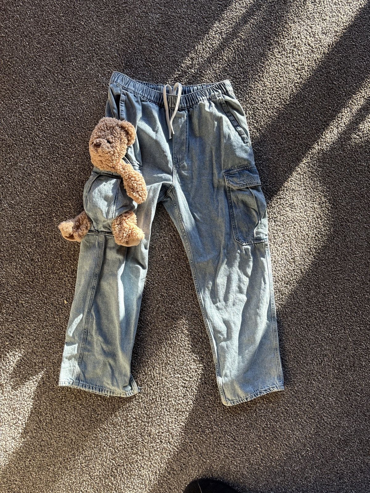 Other Naptime denim cargo pocket bear Size US 33 - 1 Thumbnail