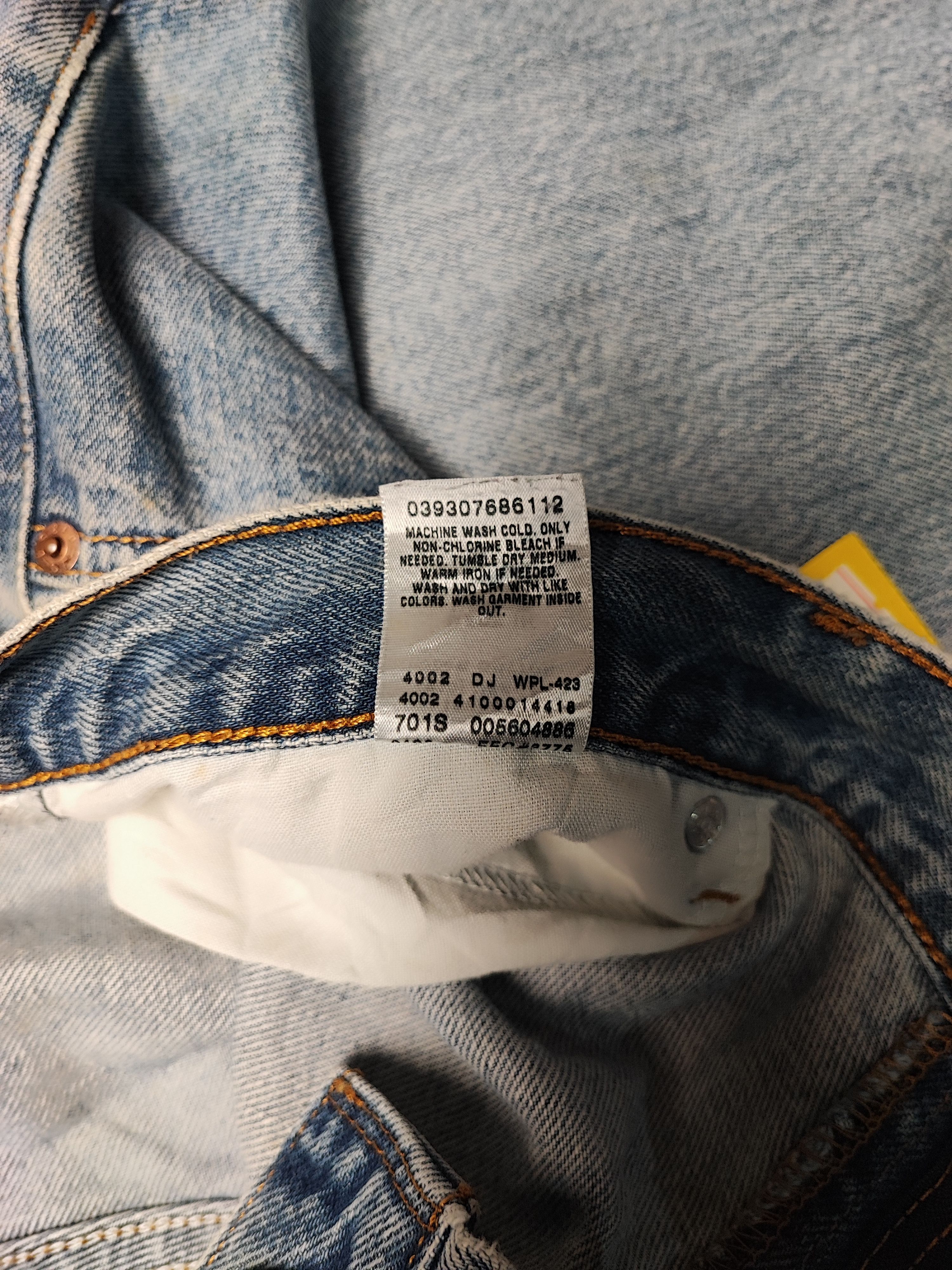 Levi's Vintage Levi's 560 Baggy Light Wash Thrashed Distressed ERD Size US 36 / EU 52 - 9 Thumbnail