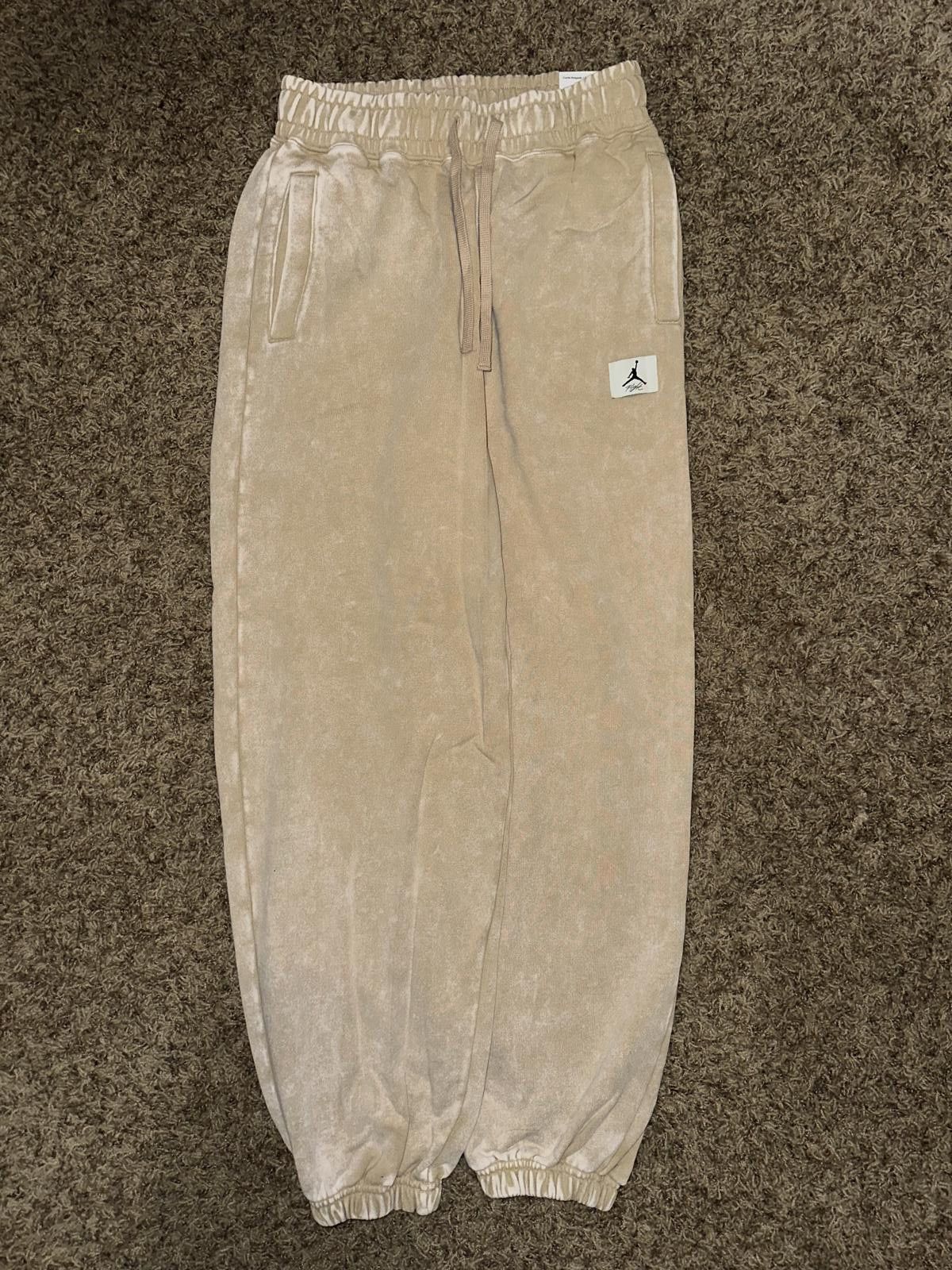 Jordan Flight Women's Washed Desert Fleece Pants Sample