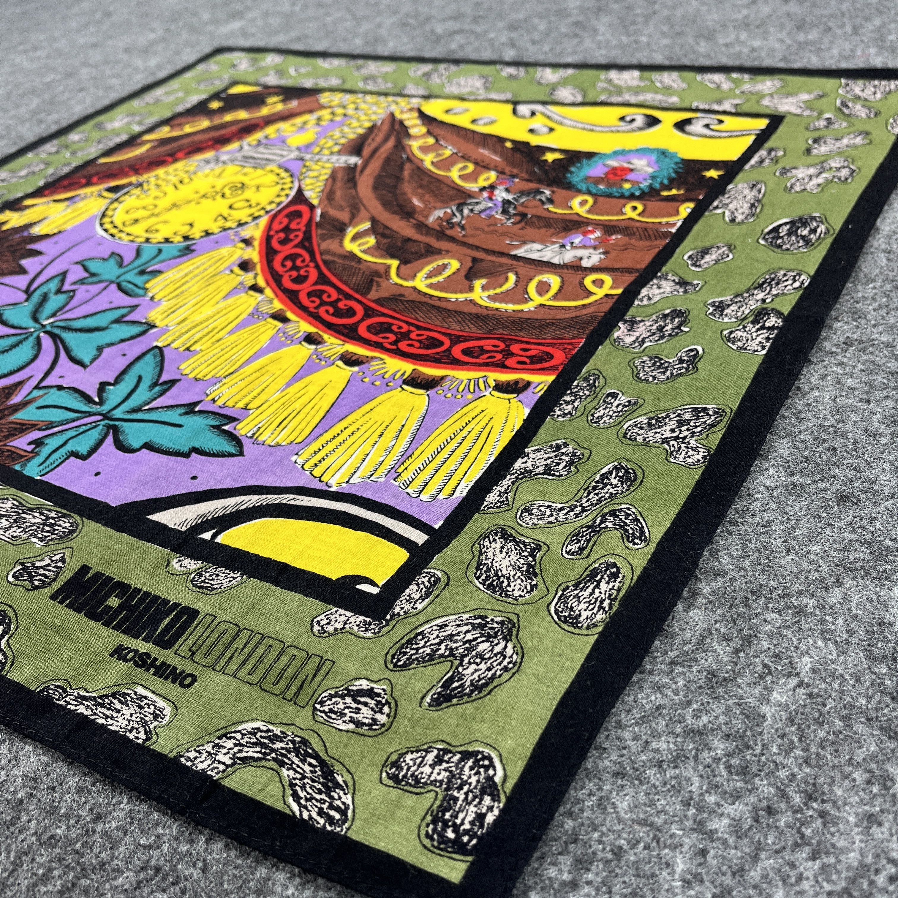 Michiko Koshino × Vintage Michiko Koshino London Handkerchief / Neckerchief B187 Size ONE SIZE - 5 Thumbnail