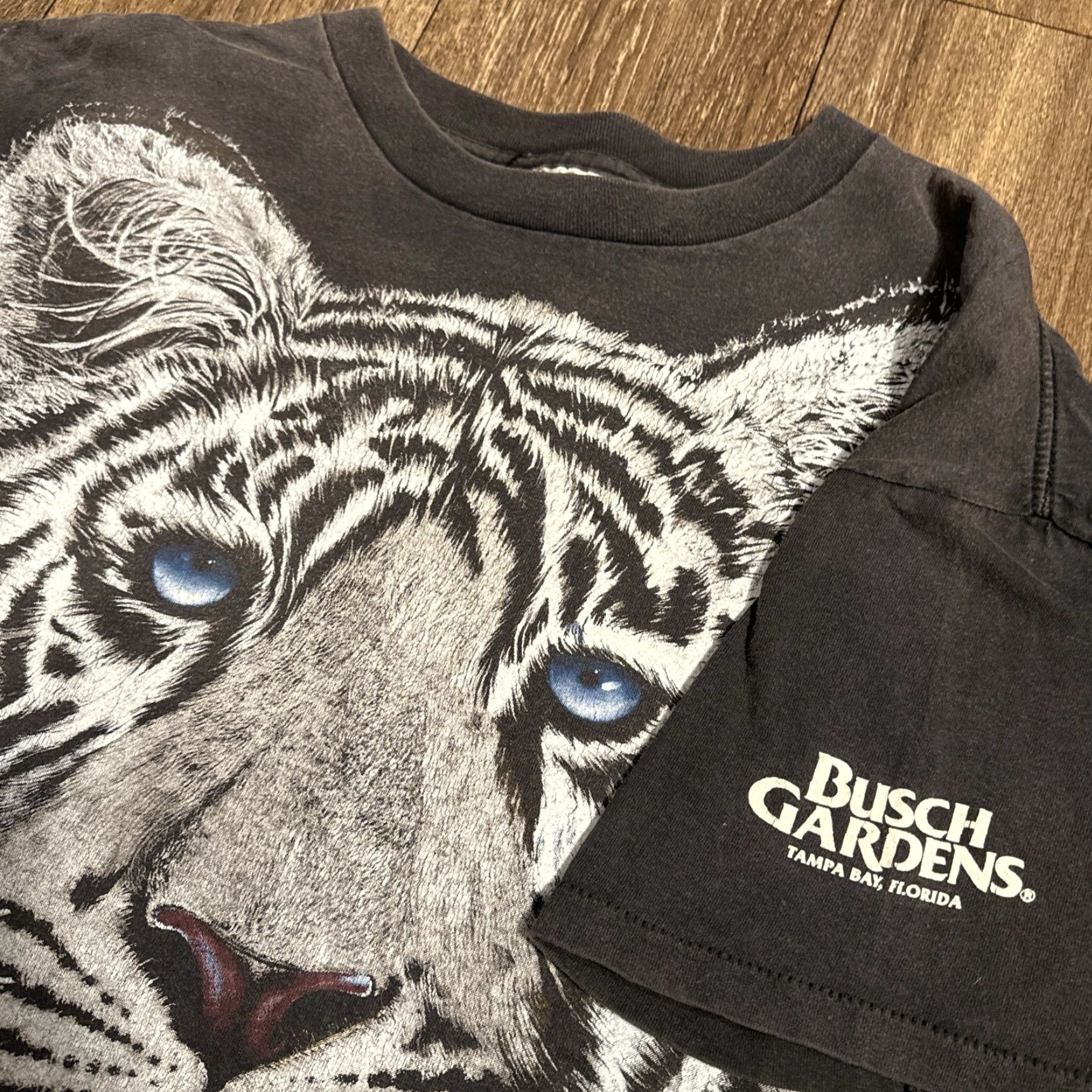 VINTAGE 1992 White Tiger Black Cat Nature Extinction T-Shirt XL Mens White Catty?