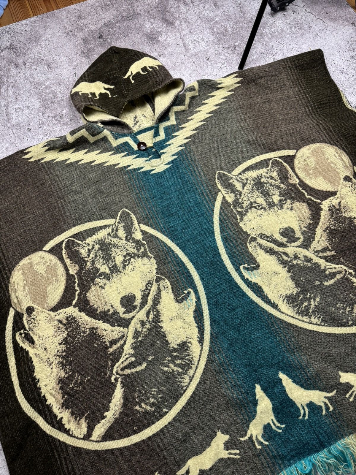 Japanese Brand 🇯🇵OVERPRINTED WOLF FREE SIZE SLEEVE LESS WOLF PONCHOS HOODIES Size US XL / EU 56 / 4 - 6 Thumbnail