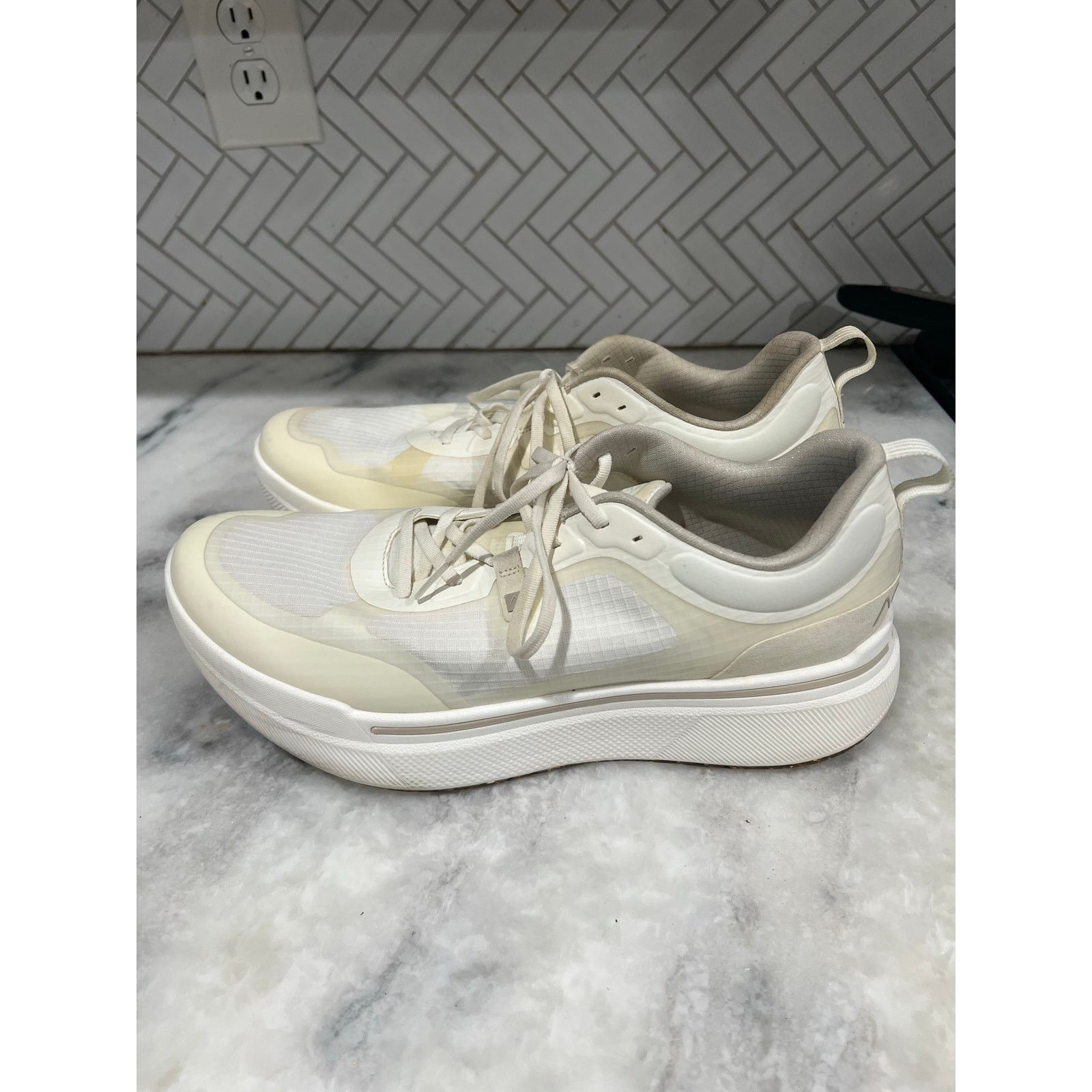 Other Ahnu M Sequence 1 Low Men’s 11.5 White Hemp Size US 11.5 / EU 44-45 - 1 Thumbnail