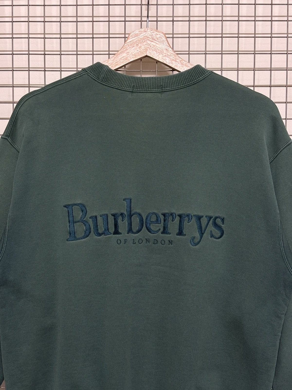 Burberry × Vintage Vintage Burberrys Of London Spell out Sweatshirt Size US L / EU 52-54 / 3 - 2 Thumbnail