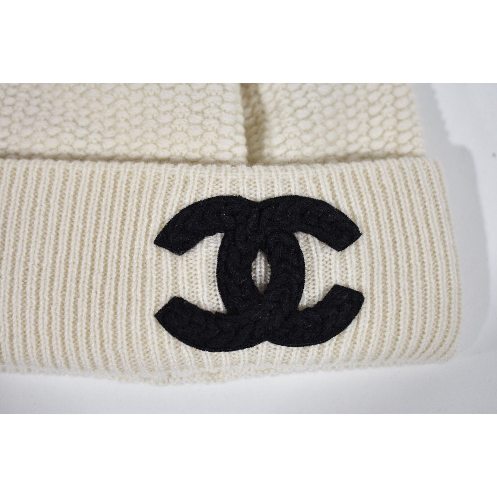 Chanel Chanel Cashmere Black Fold Over Beanie Winter Hat Cloche Size ONE SIZE - 3 Thumbnail