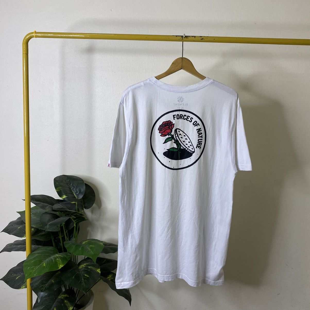 Element Element Skateboard Forces Of Nature Skater T Shirt Size US L / EU 52-54 / 3 - 1 Thumbnail