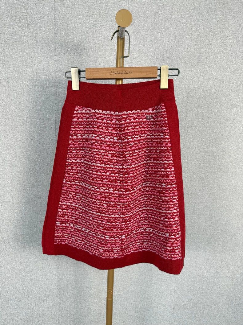 Chanel Tweed Mini Skirt Red - dmc