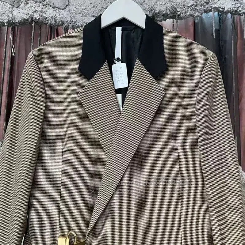 Givenchy Givenchy Beige Long Sleeve Outerwear for Men . Size US M / EU 48-50 / 2 - 3 Thumbnail