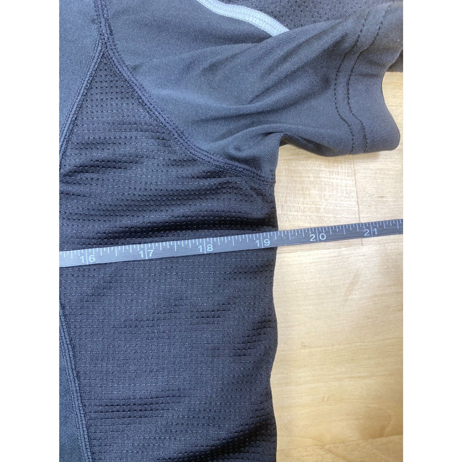 Vintage Roadrunner Sports Running Shirt Mens S Black Activewear Short Sleeve Pullover Crew Neck T-Shirt 8153 Size US S / EU 44-46 / 1 - 5 Thumbnail