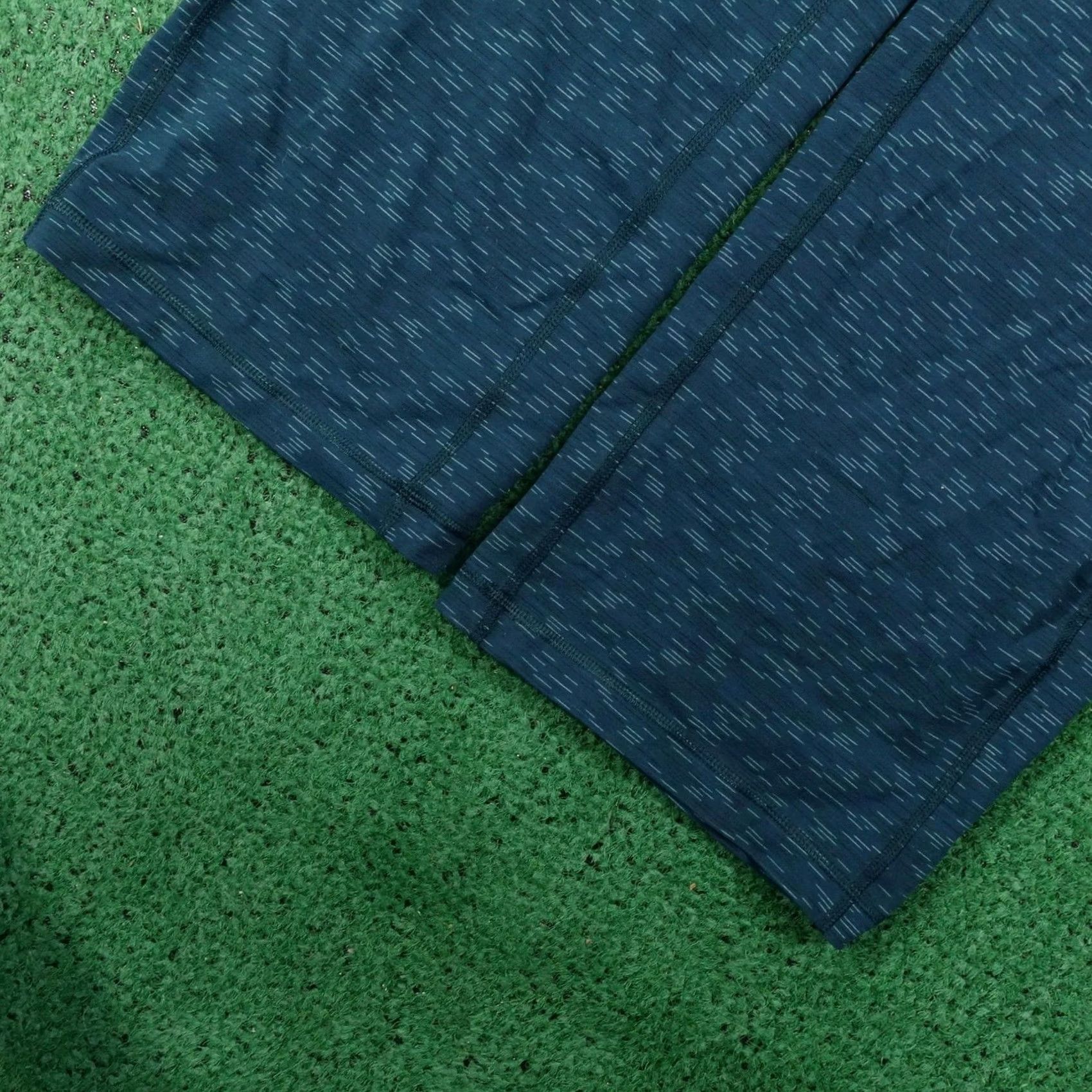 Duluth Trading Company Duluth Trading Co Green Zip Quick Dry Yoga Leggings Pants Womens 2X x 31 Size 40" / US 18 - 3 Thumbnail