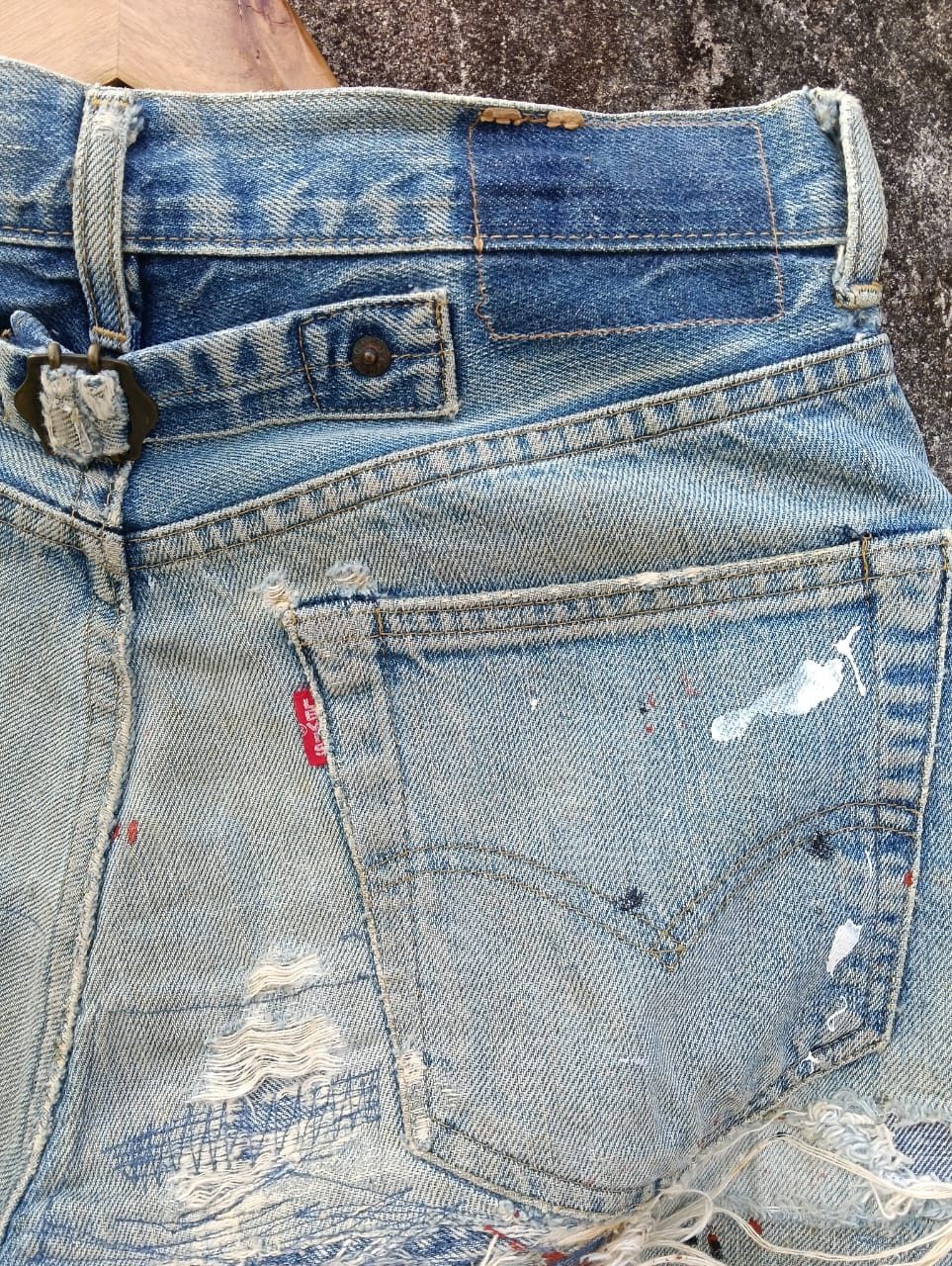 Levi's Vintage Levis 701xx BIG E selvedge dirty painter. Size US 28 / EU 44 - 13 Thumbnail