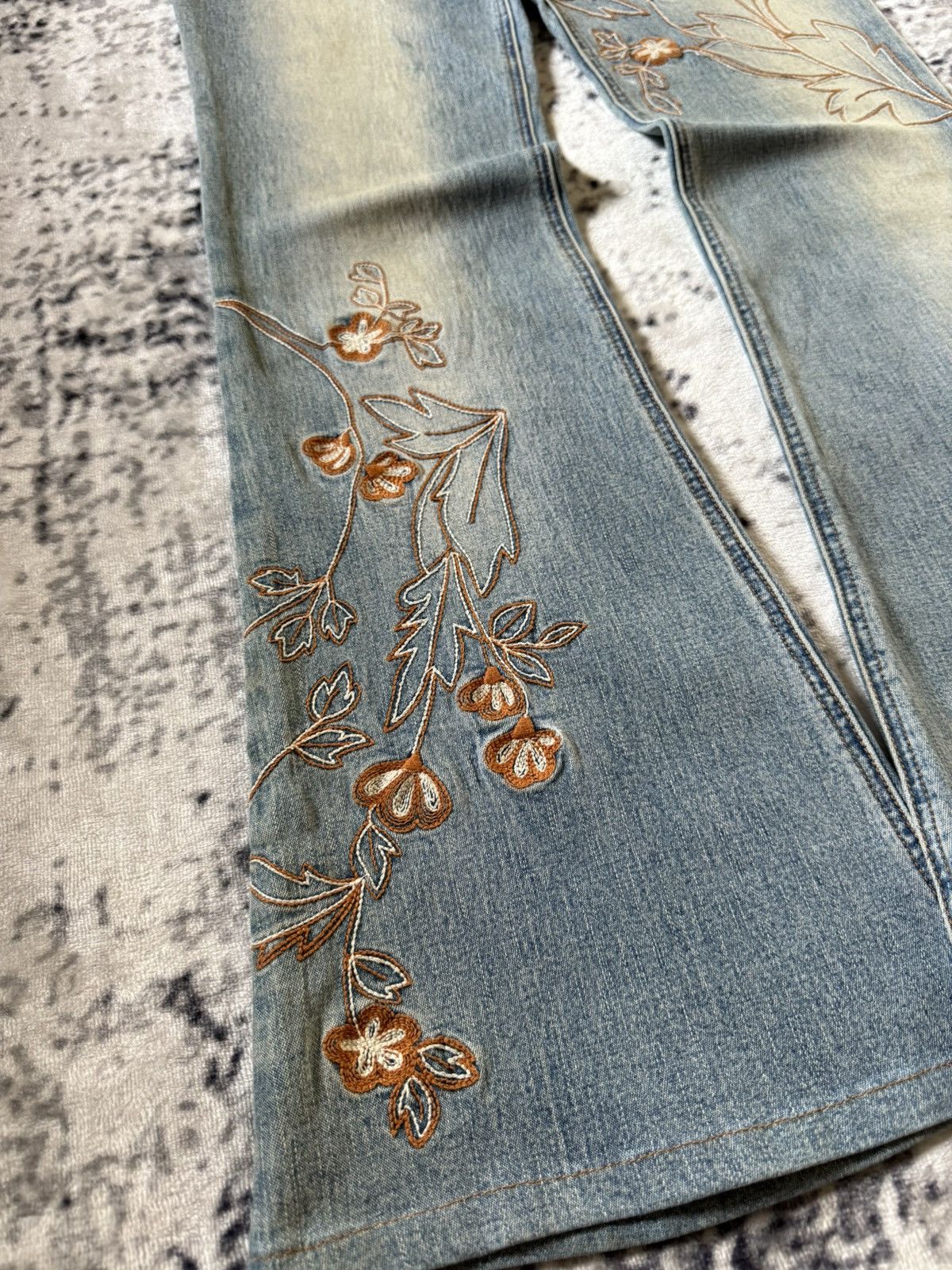 Japanese Brand Tornado Mart Embroidery Tribal Style Flare Japanese Denim Size 27" / US 4 / IT 40 - 4 Thumbnail