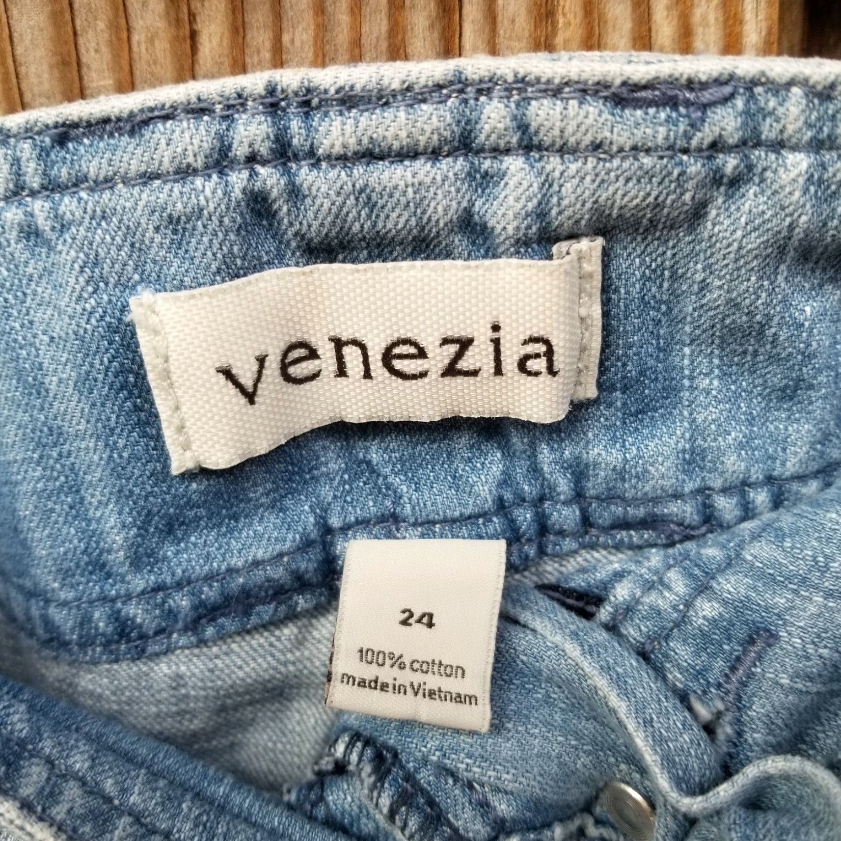 Denime Venezia Denim Stretch Skort Size 24 Women's Regular Blue Cotton Blend Jeans Fabric Denim Stretch Skort RN118641 Womens Size 24 Size 42" / US 20 - 6 Thumbnail