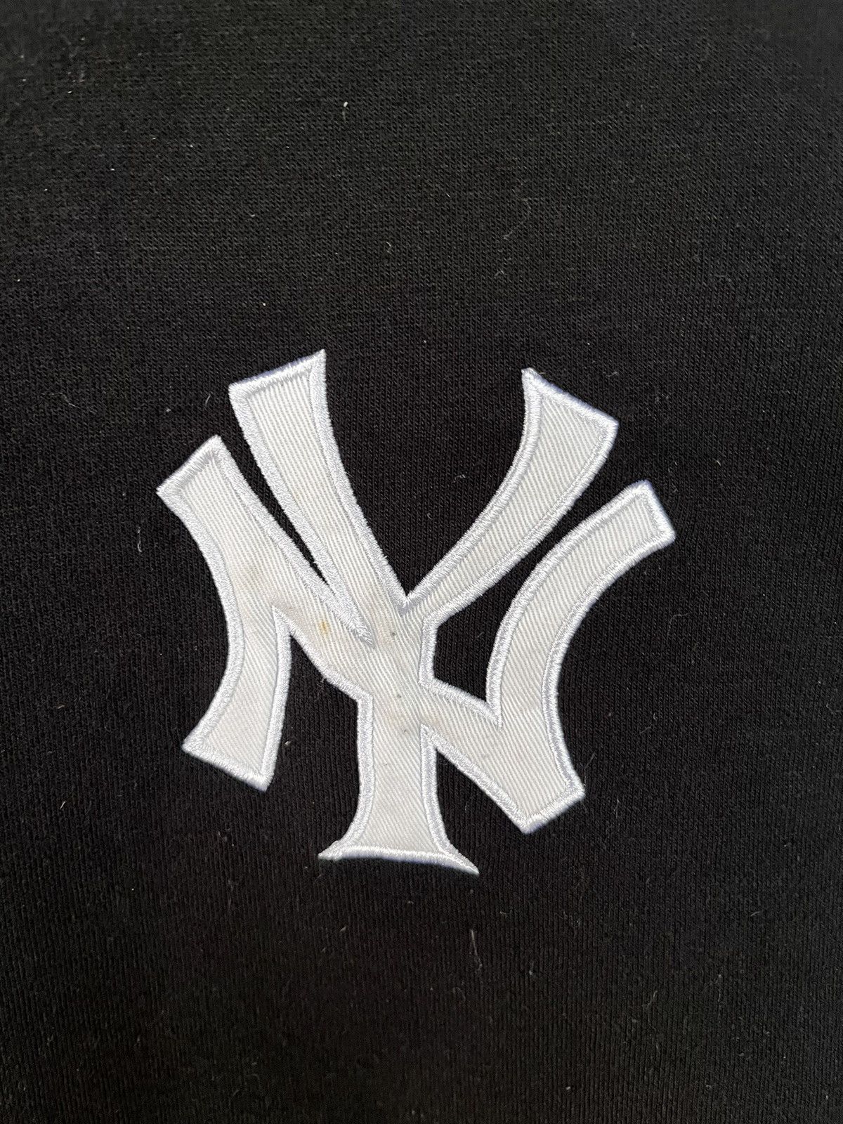 Majestic Vintage Y2K New York Yankees Sweatshirt Size US XL / EU 56 / 4 - 3 Thumbnail