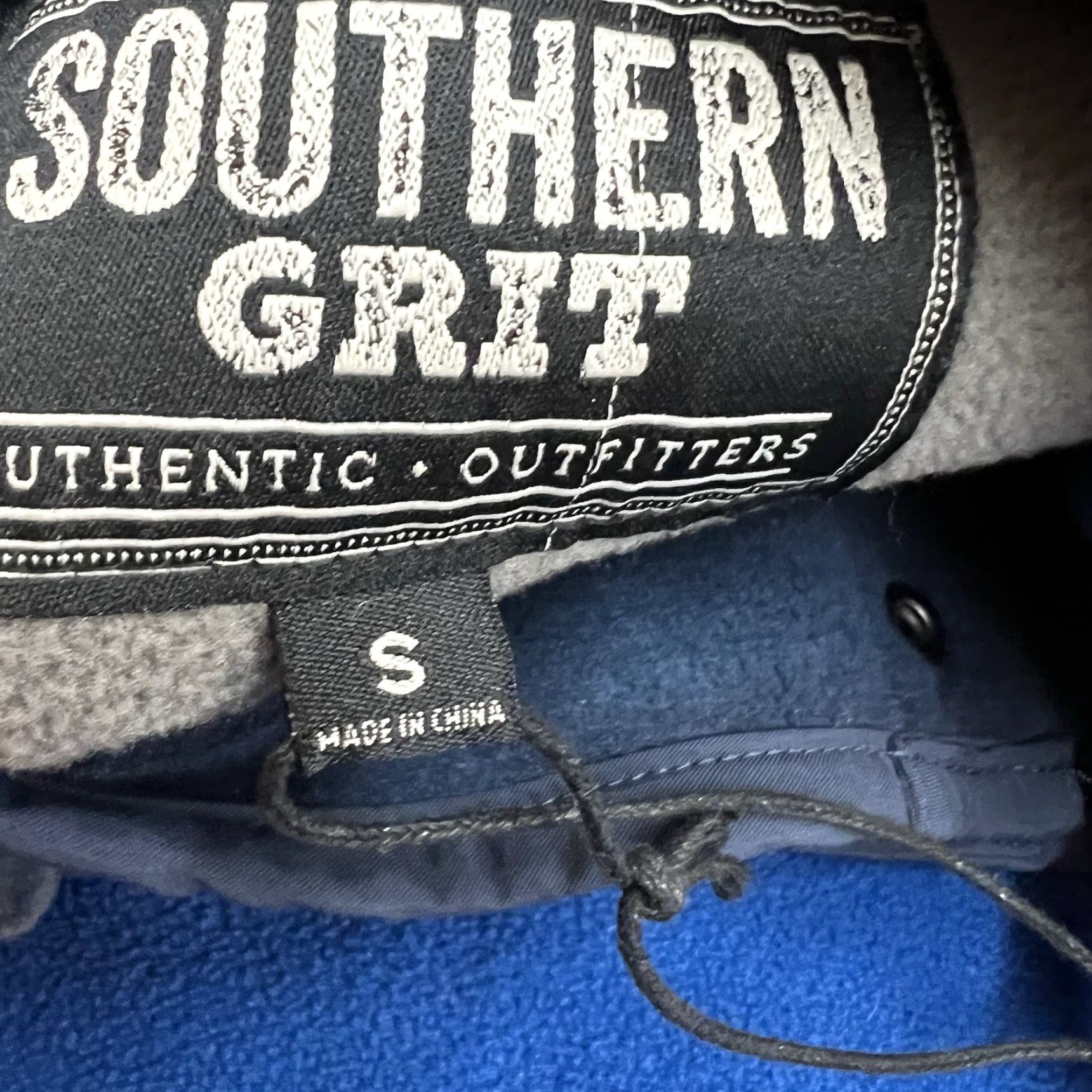 Vintage Southern Grit Sweatshirt Mens Striped Tundra Fleece Badlands Blue NWT Size S Size US S / EU 44-46 / 1 - 6 Thumbnail
