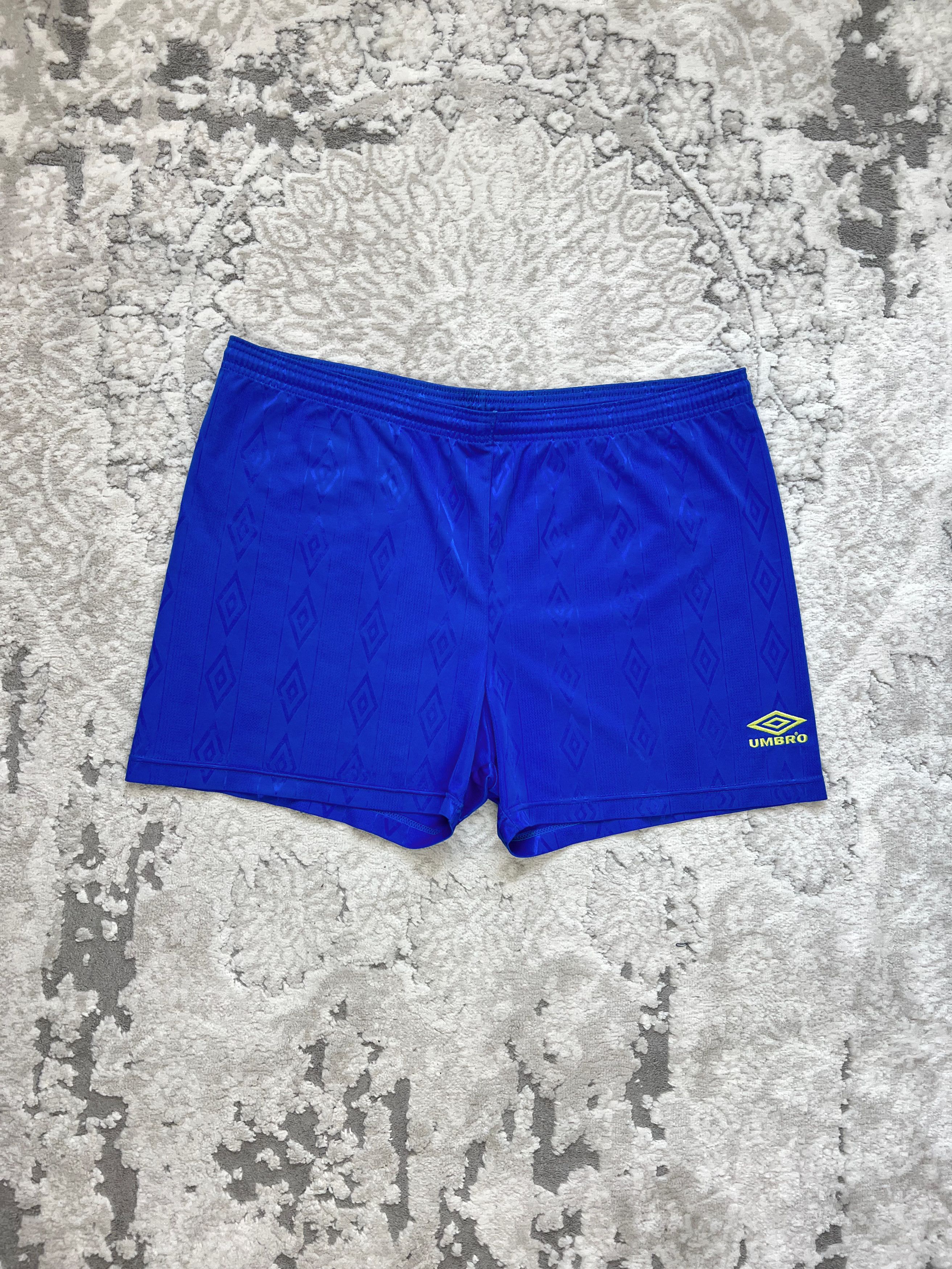 Umbro × Vintage Vintage Umbro Diamond Pattern Football Soccer Shorts Size US 36 / EU 52 - 1 Thumbnail