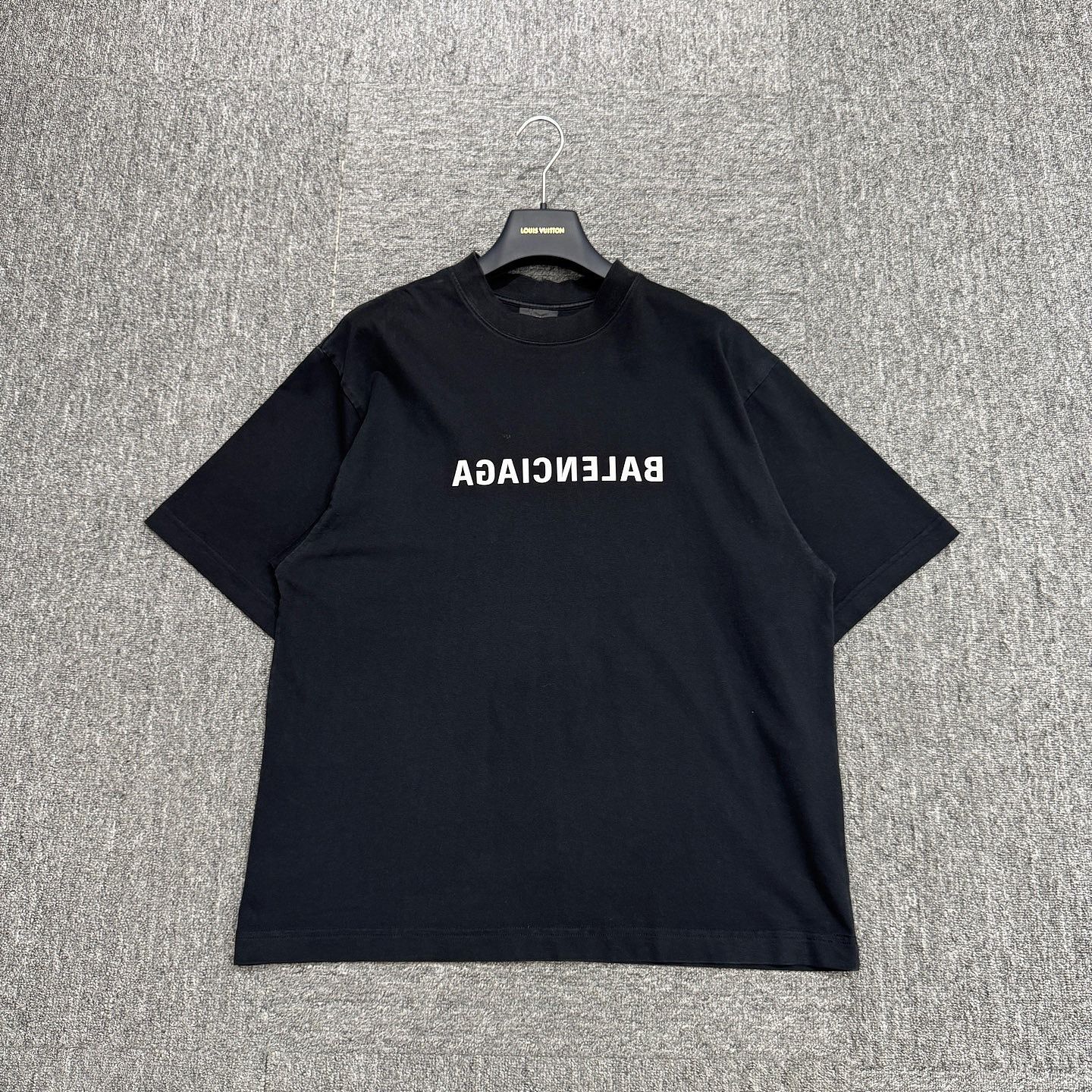 Balenciaga Balenciaga Reverse Logo T-Shirt Size XS Size US XS / EU 42 / 0 - 1 Thumbnail