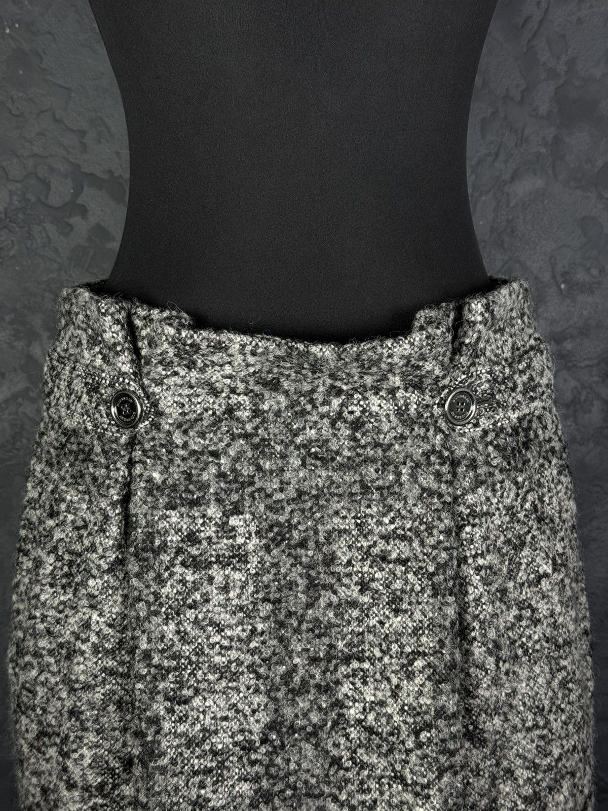 Burberry Burberry London Wool Mini Skirt Women’s Size 8 Size 30" / US 8 / IT 44 - 3 Thumbnail