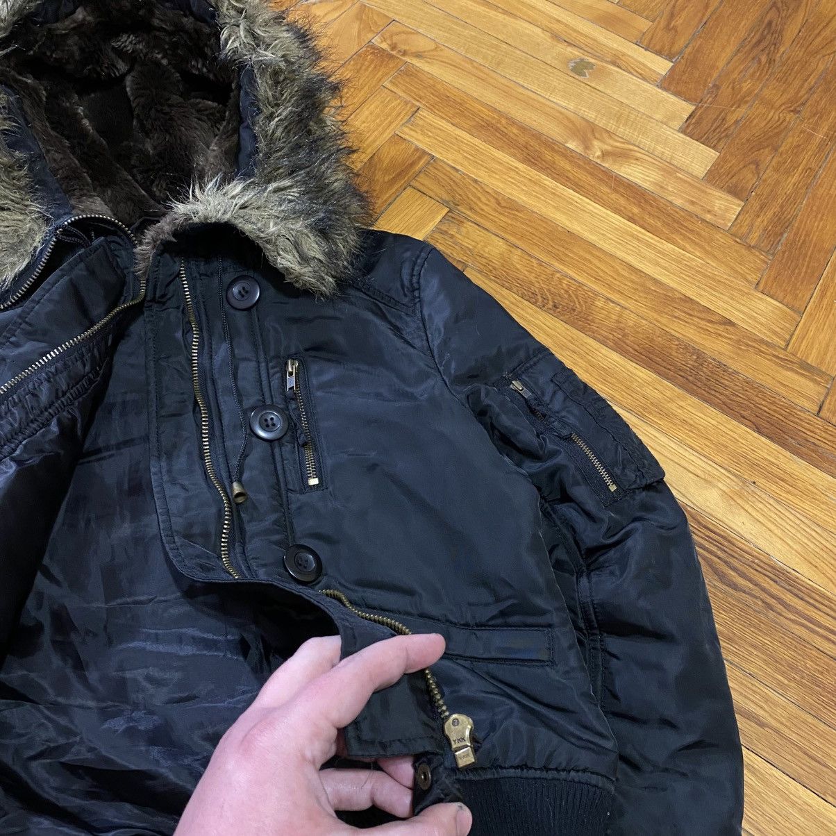 Le Grande Bleu (L.G.B.) Vintage Black Fur Hood Cropped Alaska Bomber Jacket Y2K Size US S / EU 44-46 / 1 - 5 Thumbnail