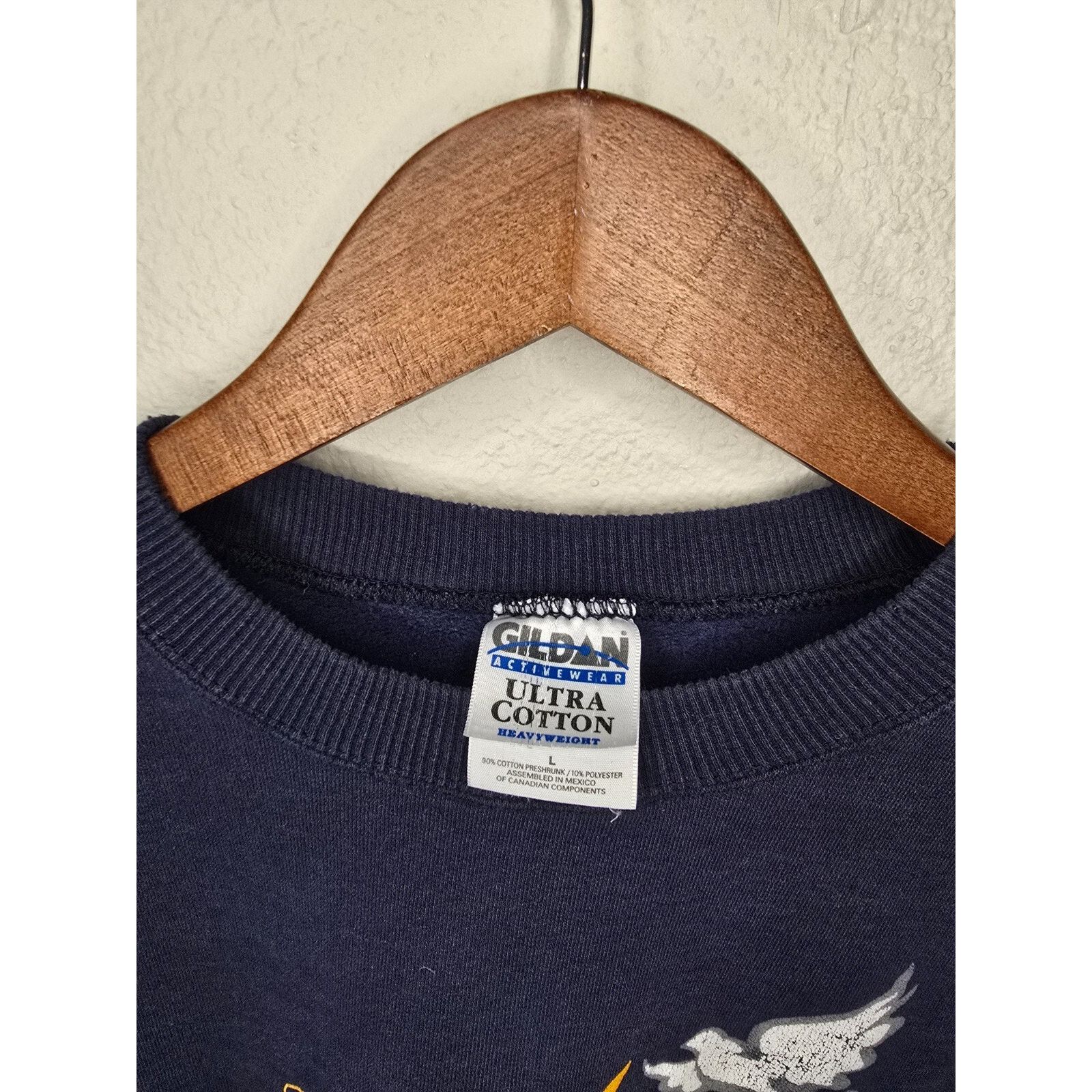 Gildan Vintage Touched By An Angel Sweatshirt CBS Blue Large 1990s Size US L / EU 52-54 / 3 - 5 Thumbnail