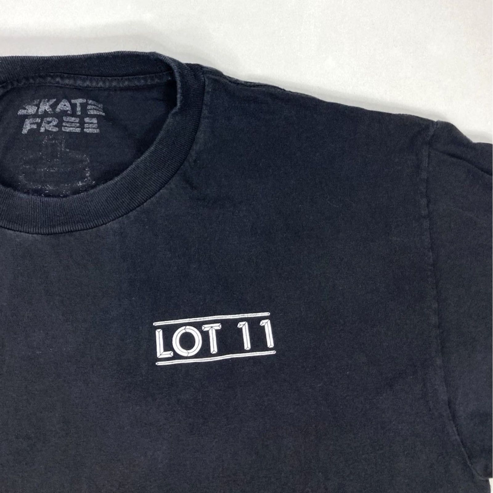 Vintage Miami Lot 11 Skate Free Graphic T-shirt Men Medium Black Short Sleeve Size US M / EU 48-50 / 2 - 4 Thumbnail