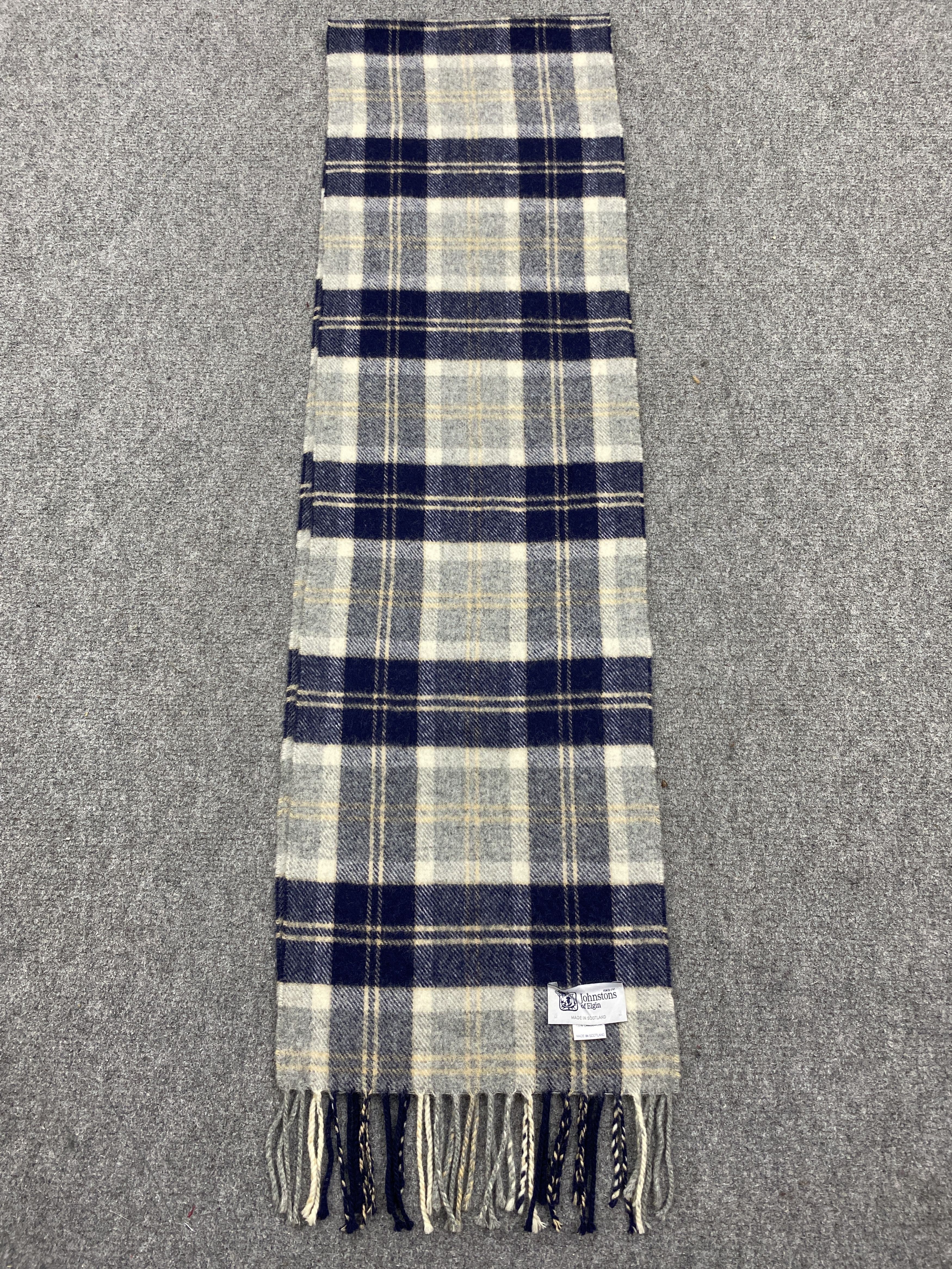 Johnstons Of Elgin Johnstons Of Elgin Scarf / Muffler / Neckwear - SC0156 Size ONE SIZE - 3 Thumbnail