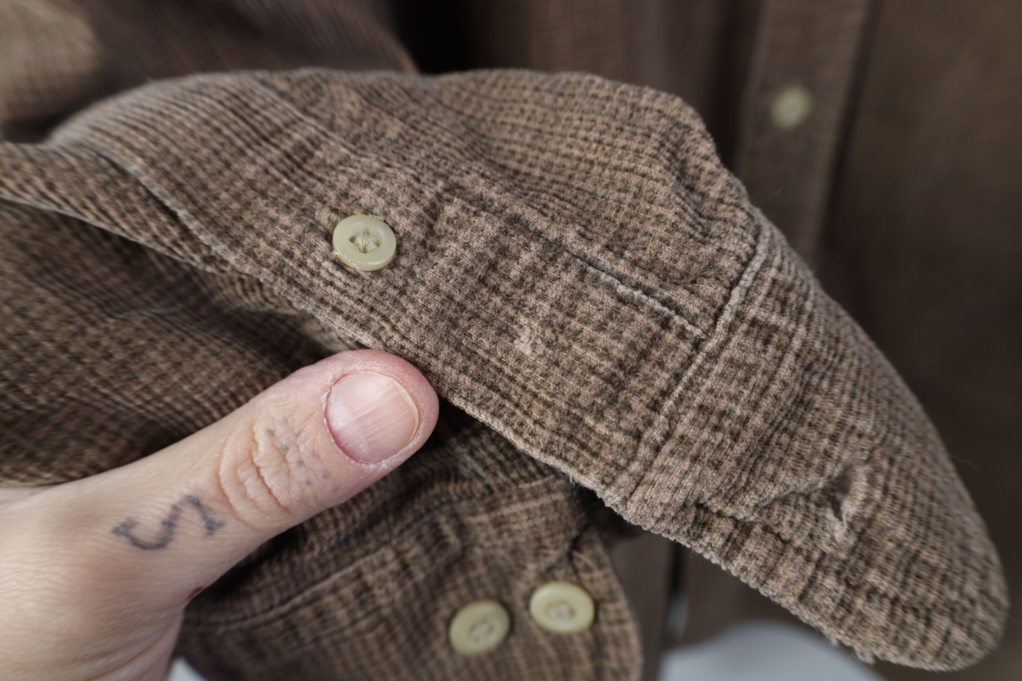 Vintage Vintage 90s Streetwear Collared Button Down Shirt Brown Size US XXL / EU 58 / 5 - 4 Thumbnail