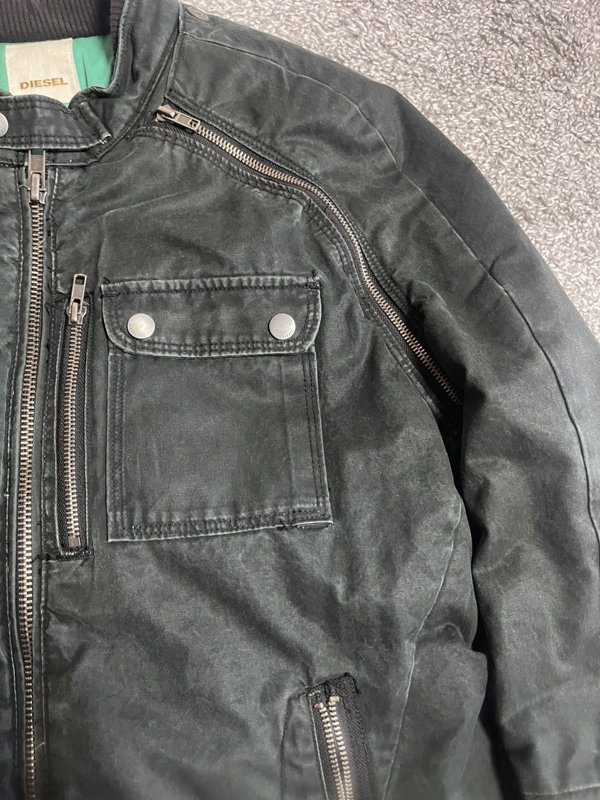 Diesel DIESEL ARCHIVE 2WAY AVANT GARDE DETACHABLE SLEEVE SIZE L Size US L / EU 52-54 / 3 - 5 Thumbnail