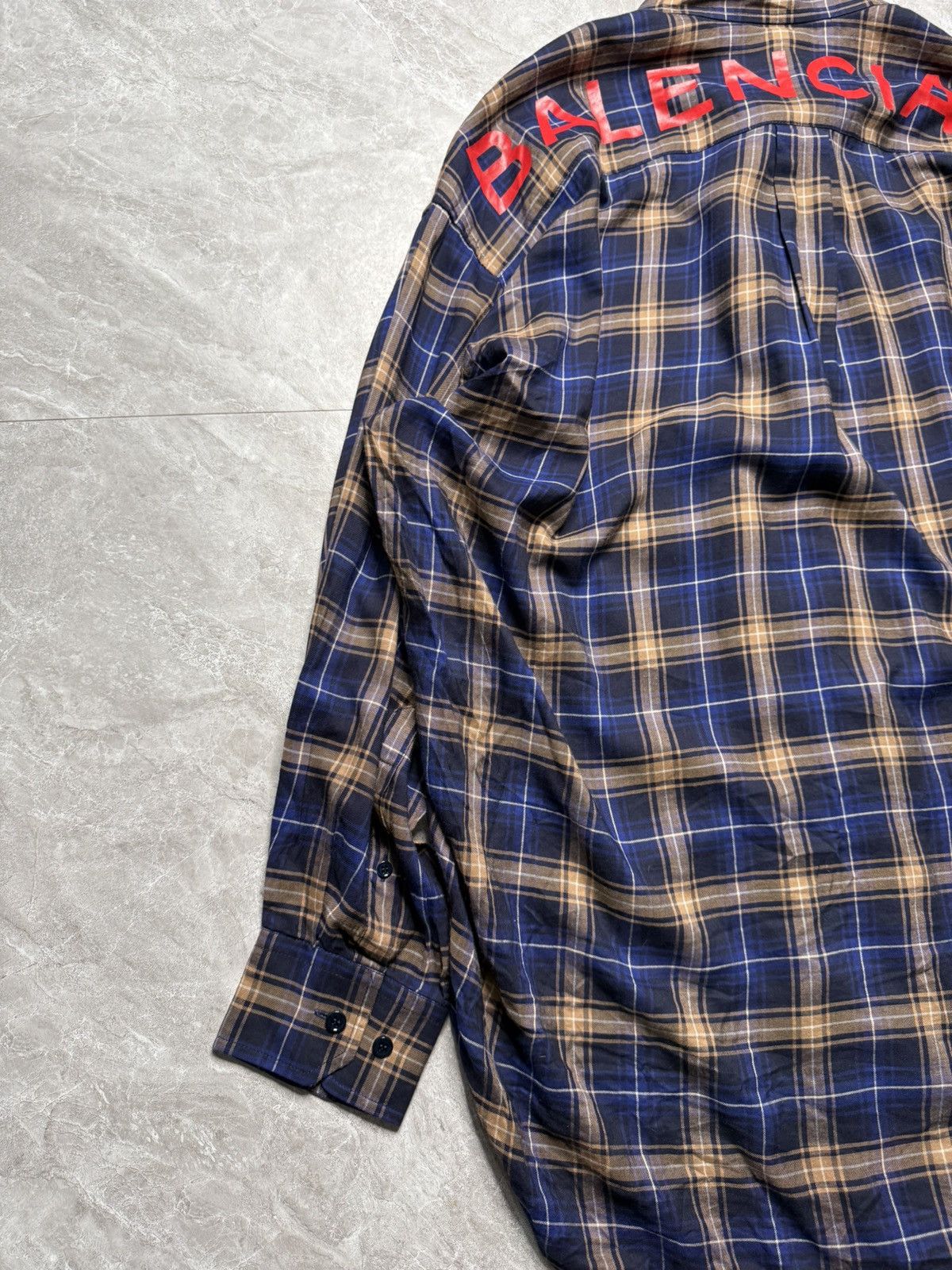Balenciaga Balenciaga By Demna Gvasalia Back Logo Plaid Buttondown Size XS / US 0-2 / IT 36-38 - 4 Thumbnail