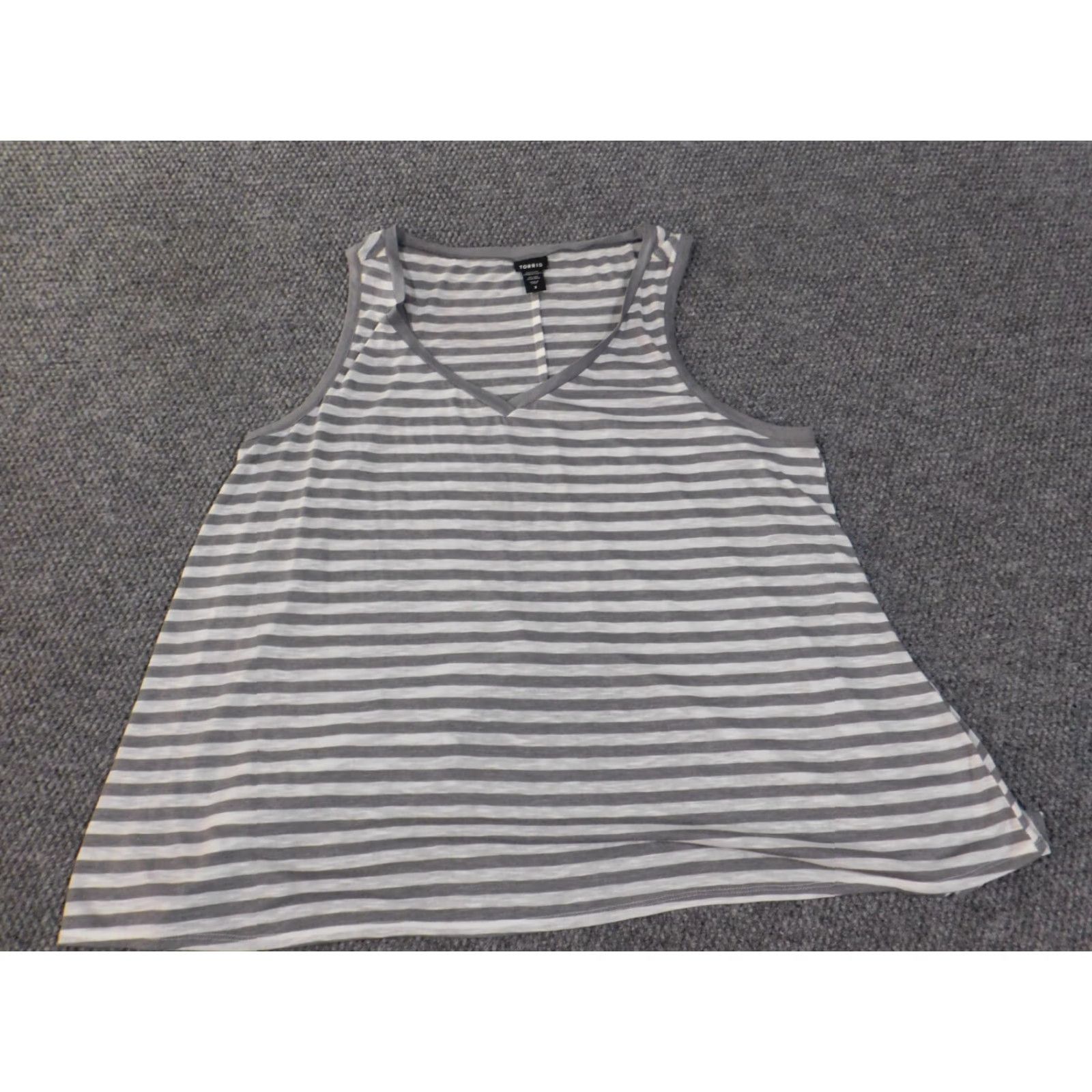 Torrid Torrid Blouse Tunic Sleeveless V-Neck Pullover 3X Plus Women Gray Slit Casual Shirt Size XXL / US 16-18 / IT 52-54 - 4 Thumbnail