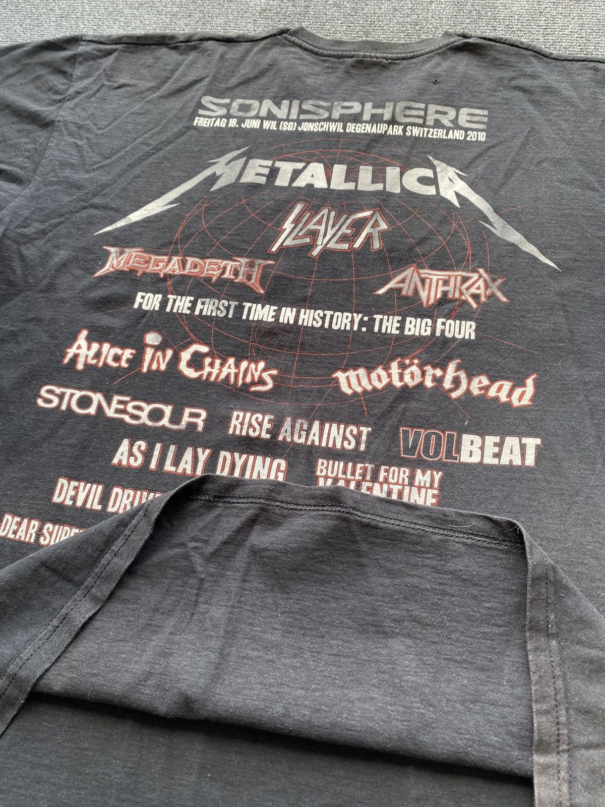 Band Tees 🔥2010 Sonisphere Metallica Megadeth Slayer Tour band tee Size US L / EU 52-54 / 3 - 11 Thumbnail