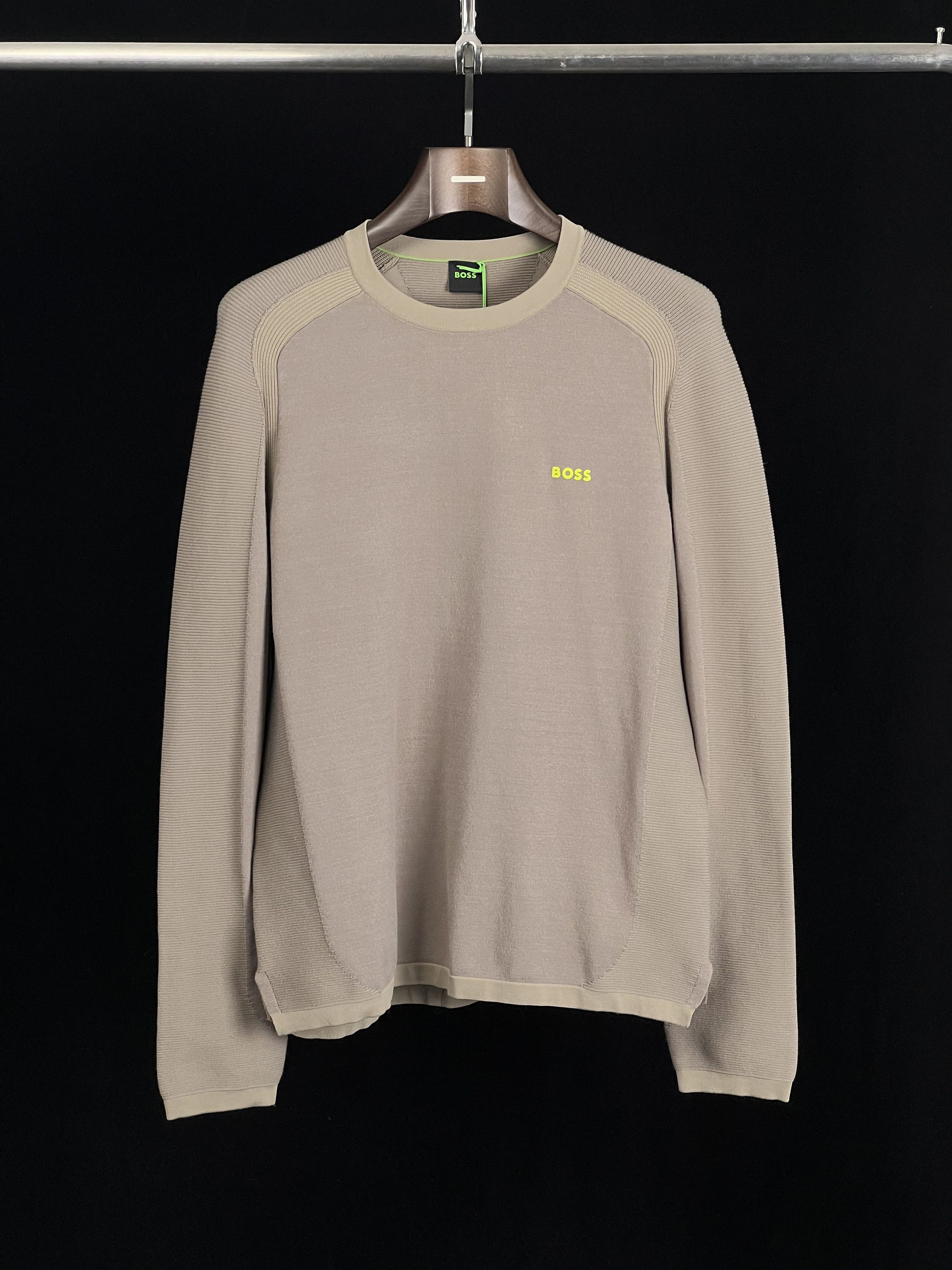 Hugo Boss Brand New BOSS Sweater PERFORM-X Size US M / EU 48-50 / 2 - 1 Thumbnail