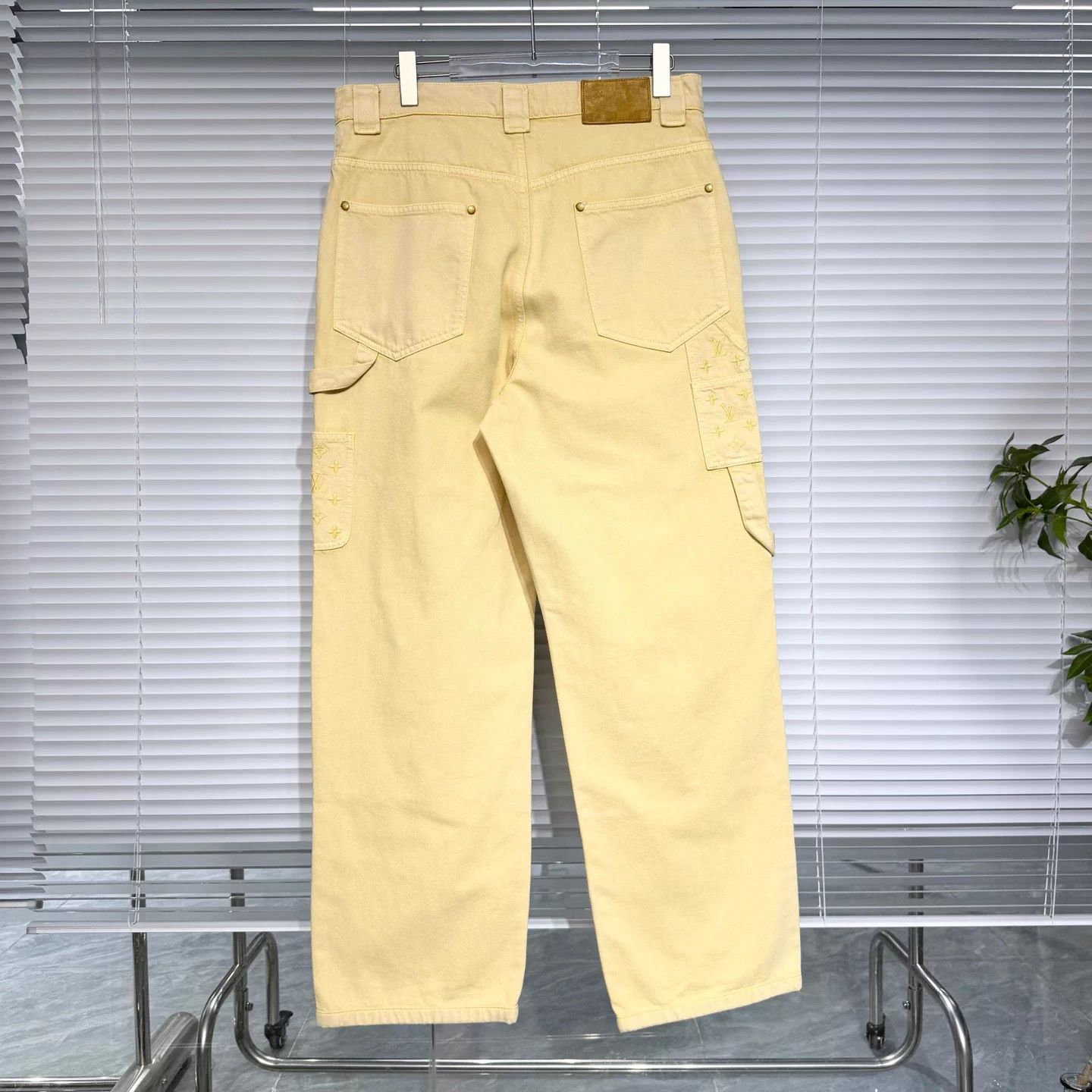 Louis Vuitton LV Yellow Embroidered Logo Straight Work Pants 32 Size US 32 / EU 48 - 2 Thumbnail