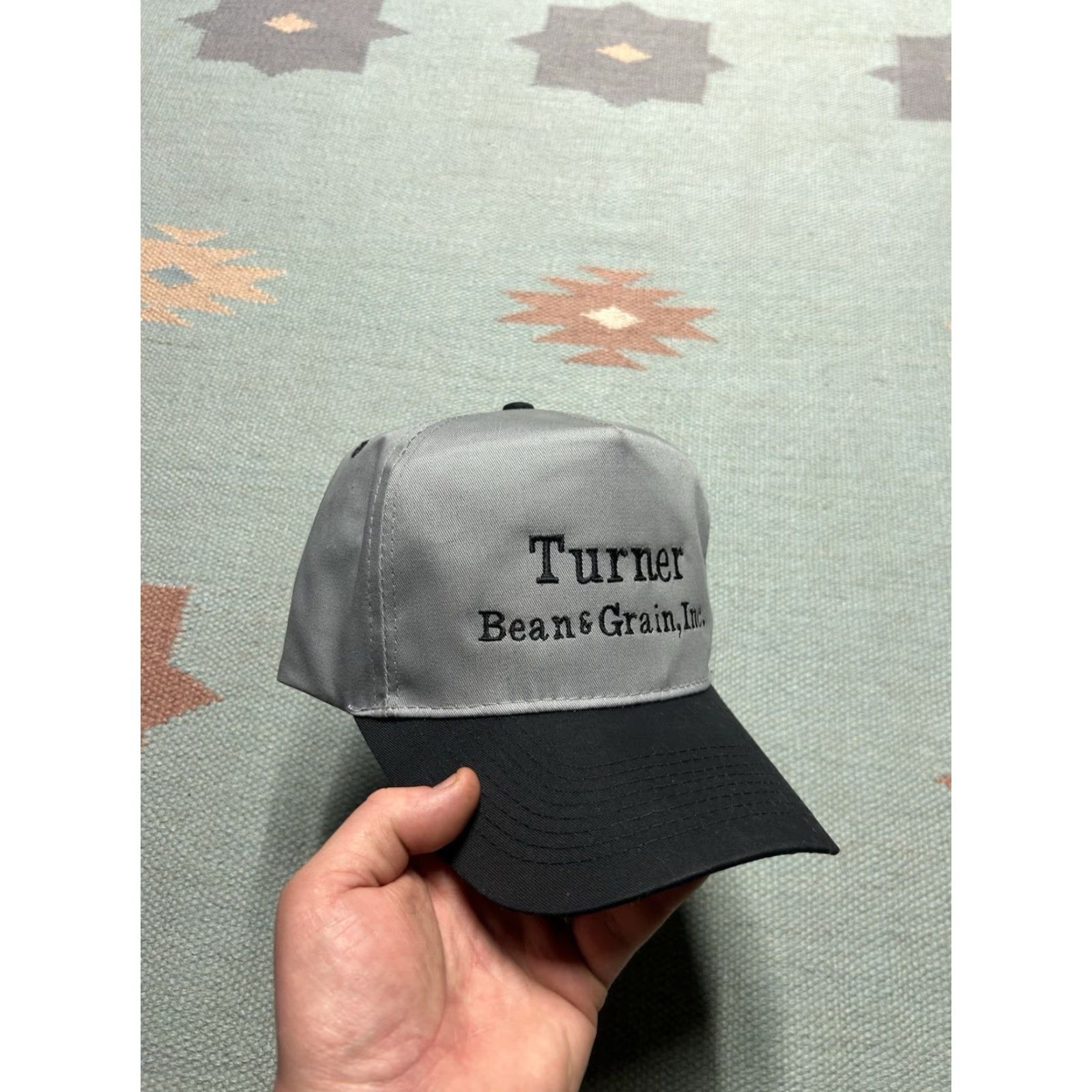 Vintage VINTAGE SnapBack Hat Cap Turner Bean & Grain Inc Farm Feed Gray Black Adjustable Men Adjustable Hat Black Snapback Mens Size ONE SIZE - 2 Thumbnail