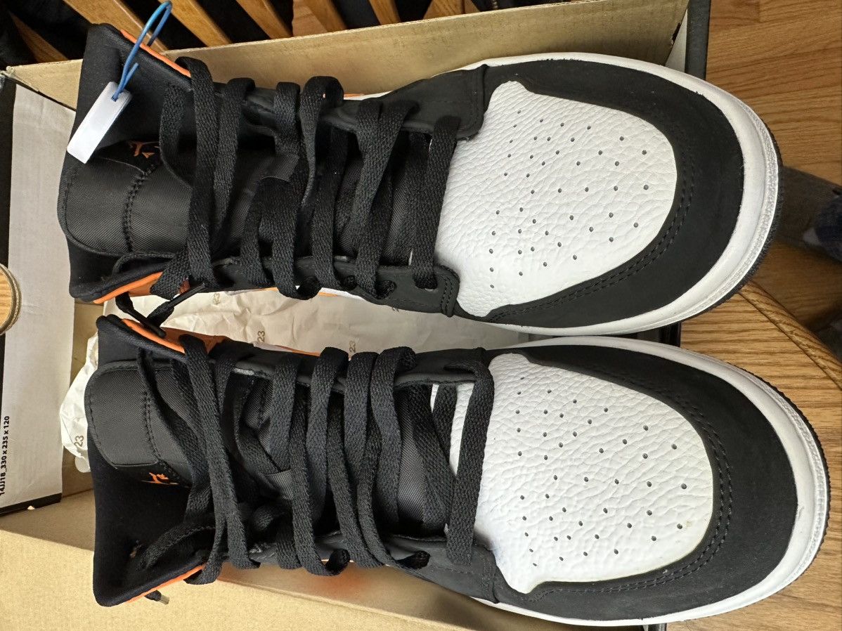 Jordan Brand × Nike Jordan 1 Shattered Backboard Retro Mid Size US 11 / EU 44 - 6 Thumbnail