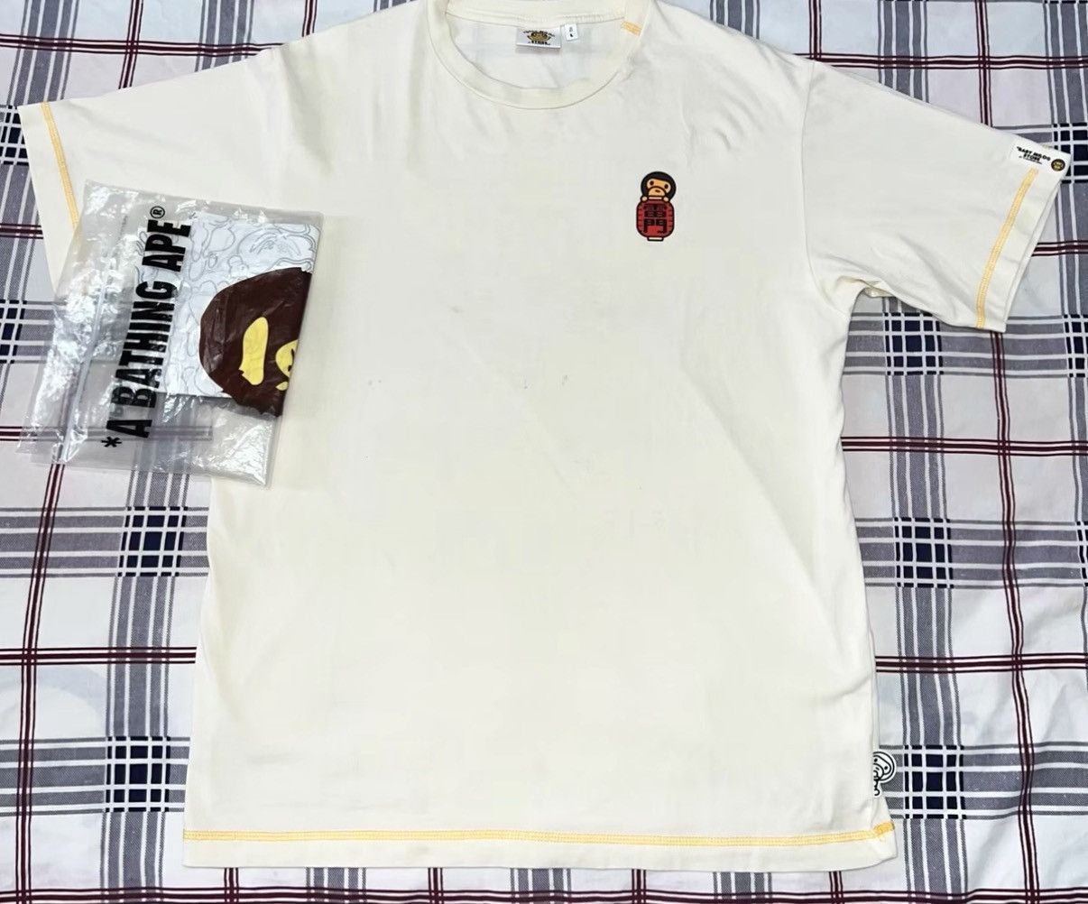 Bape BAPE OG Nigo era, off-white short-sleeve tee Size US L / EU 52-54 / 3 - 1 Thumbnail