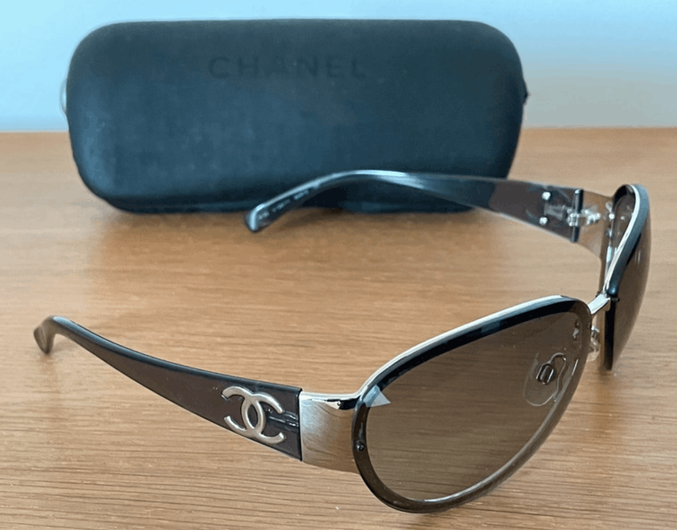 Chanel × Vintage CHANEL SUNGLASSES 4129 LOGO ICONIC 4017 Mask Vintage Size ONE SIZE - 1 Thumbnail