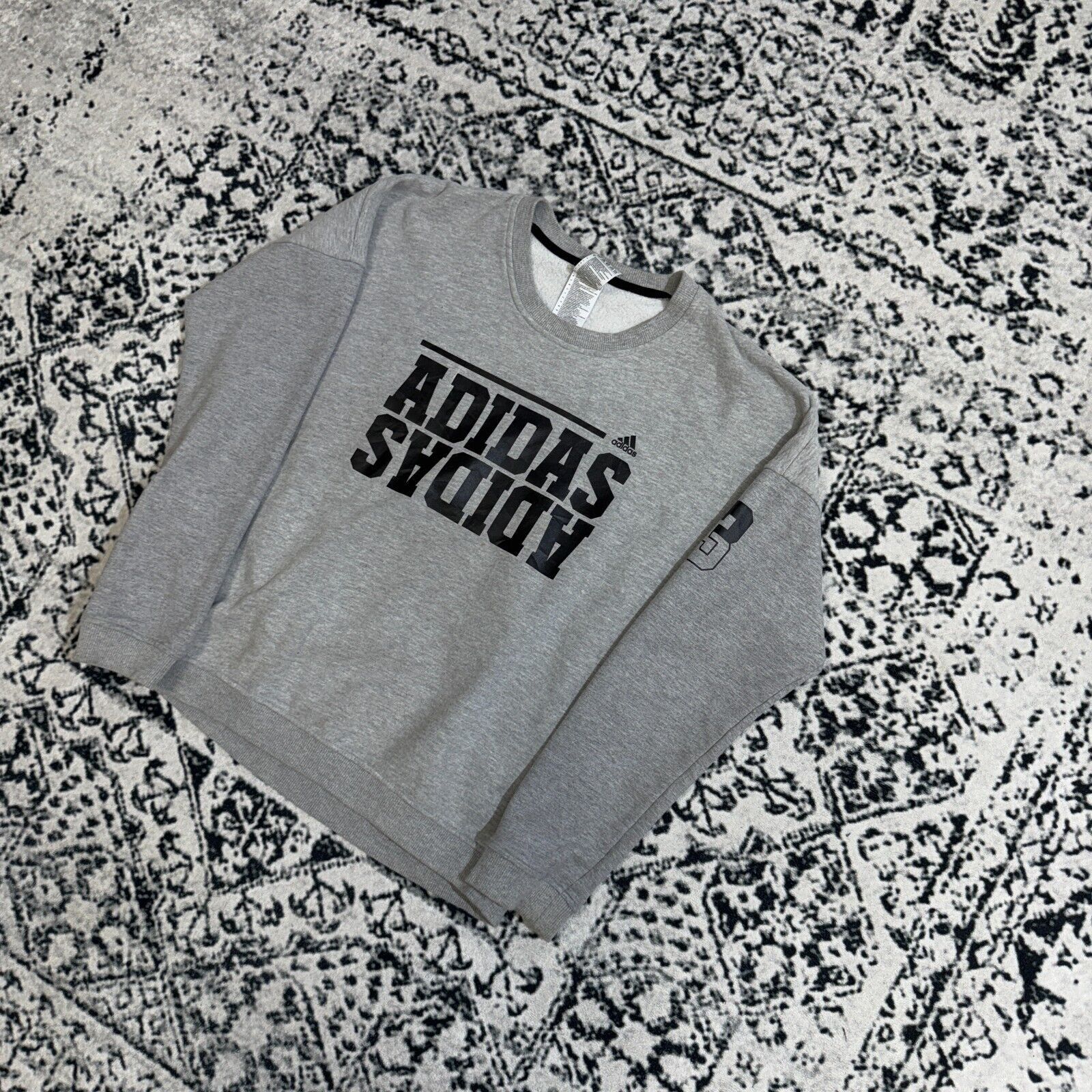 Adidas × Vintage Vintage Adidas Unisex Gray Cotton Crewneck Size S 90s Size US S / EU 44-46 / 1 - 2 Thumbnail