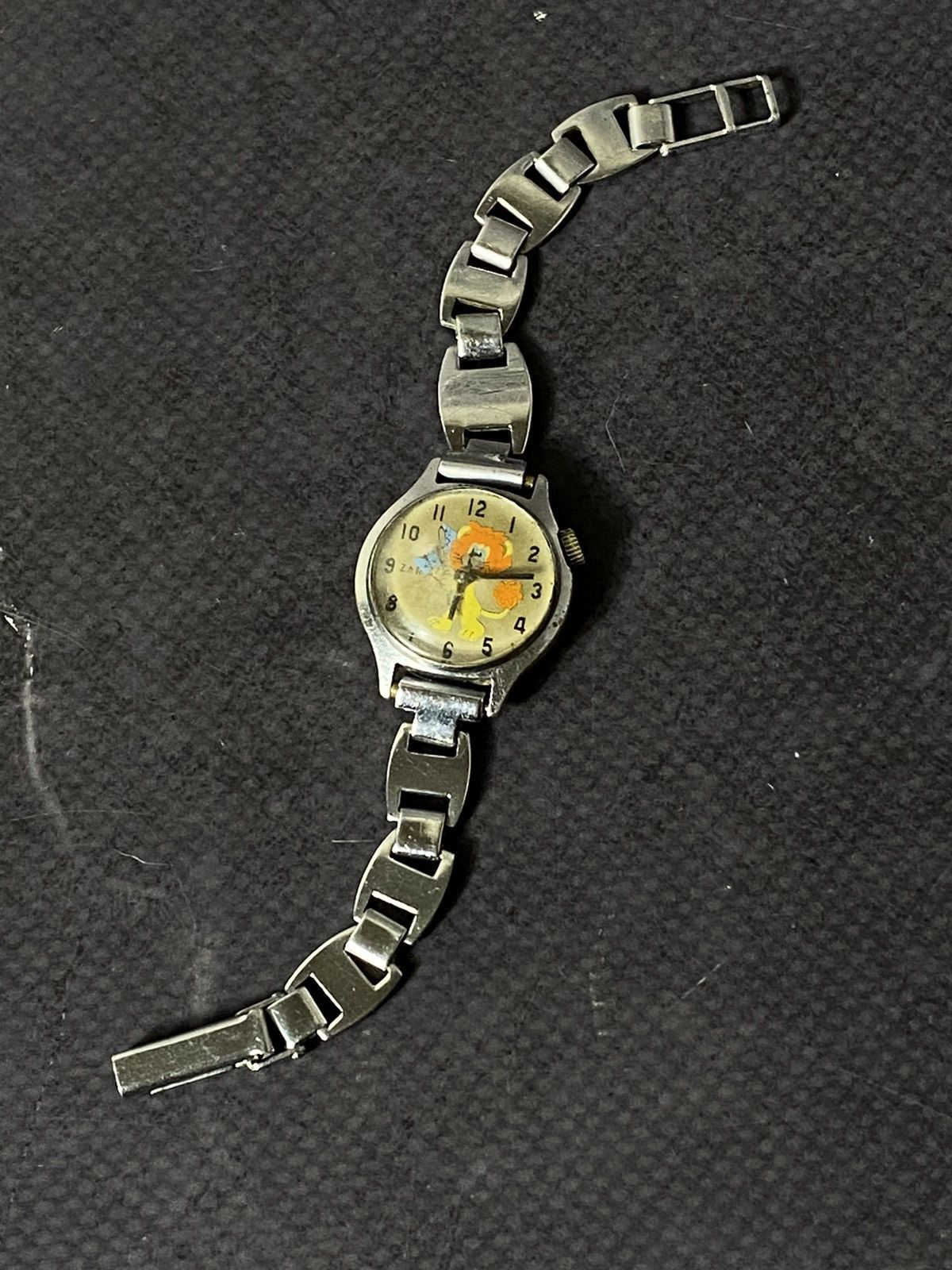 Jewelry Vintage Zaria USSR Watch with Moving Butterfly Size ONE SIZE - 6 Thumbnail