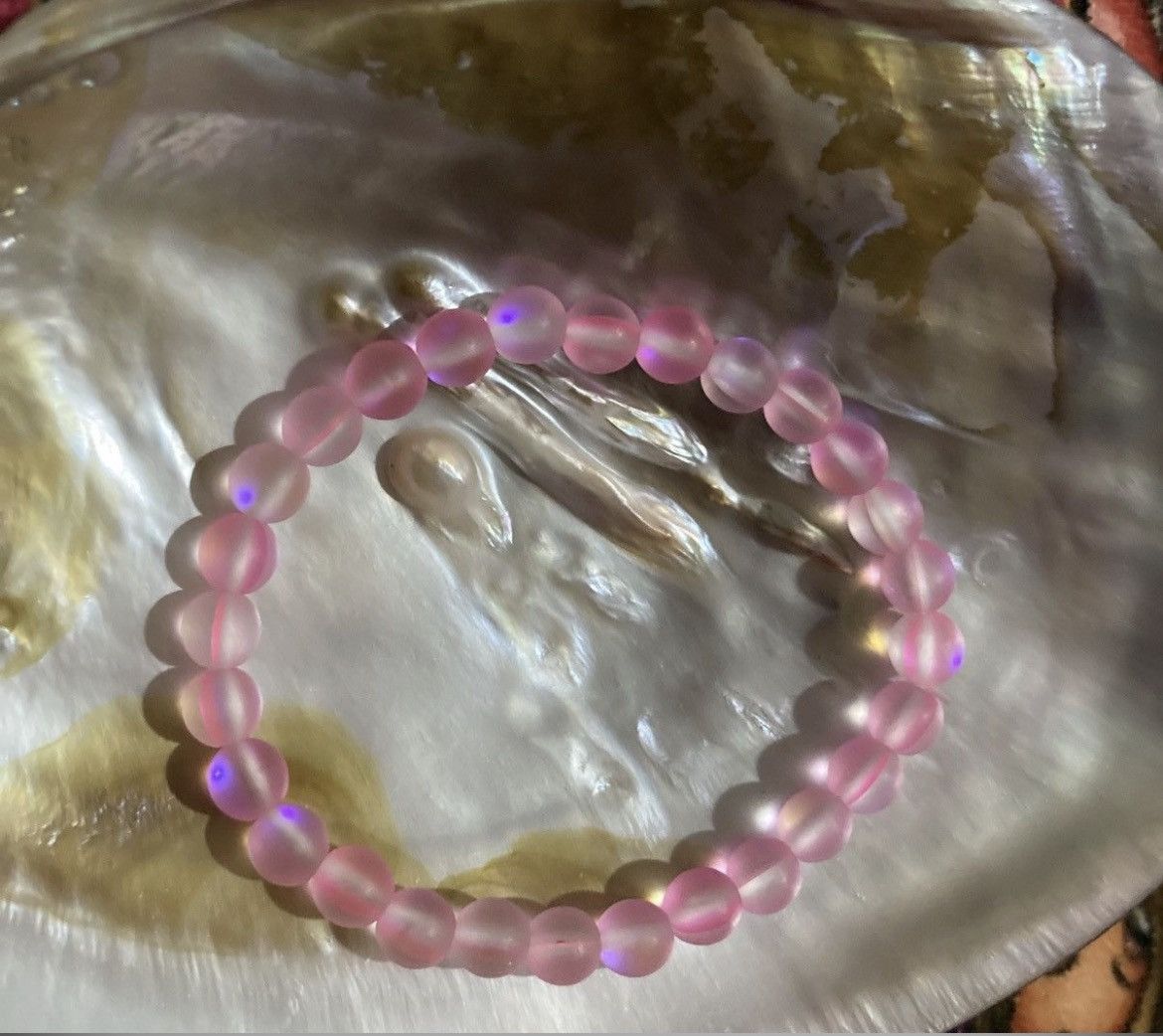 Other Pink mermaid beaded bracelet Size ONE SIZE - 1 Preview