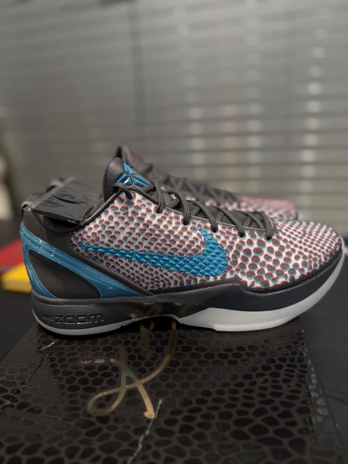 Nike Size 10 Men’s - Nike Zoom Kobe 6 All-Star 3D Hollywood Size US 10 / EU 43 - 1 Thumbnail