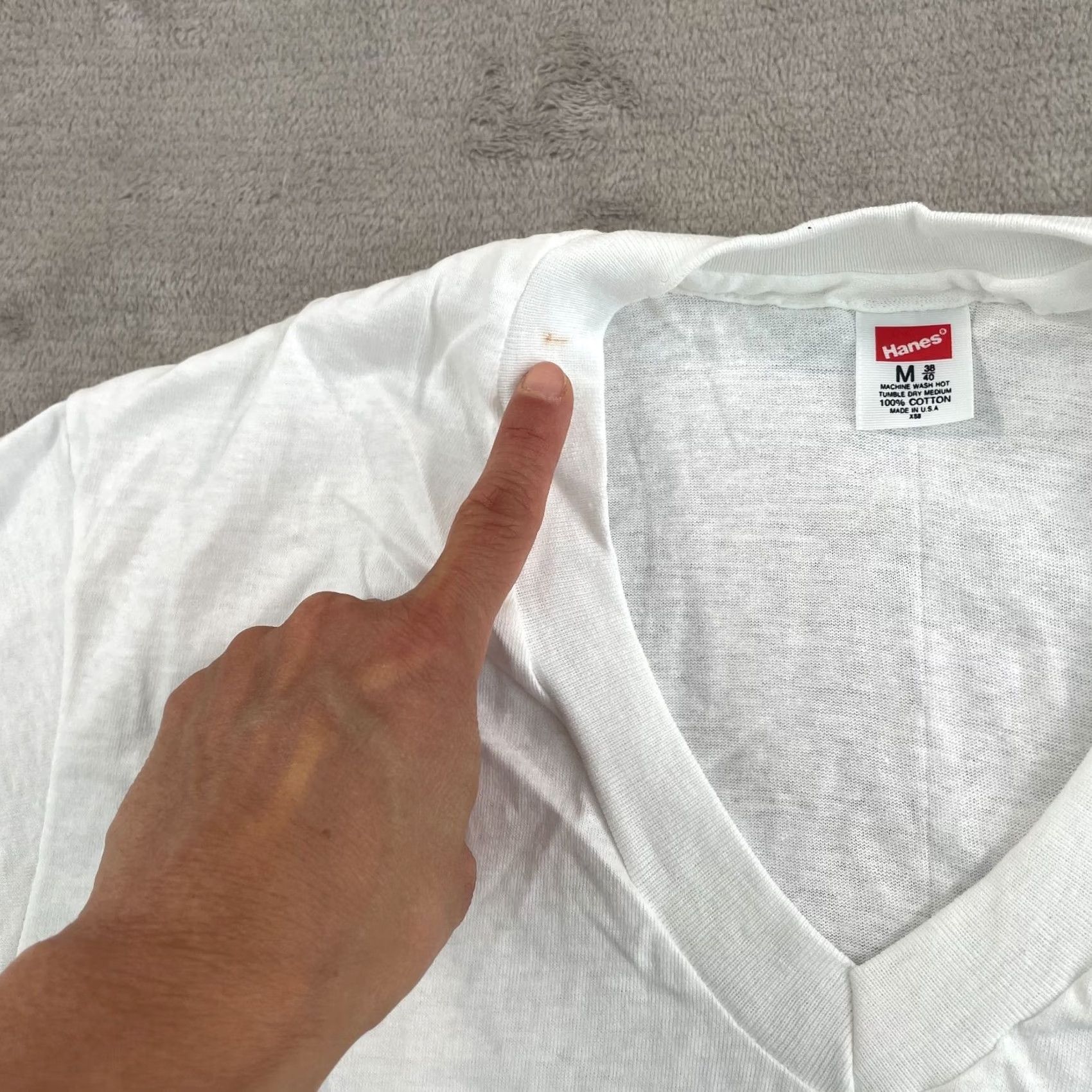 Hanes VINTAGE Hanes T Shirt White Cotton V-Neck 80s 70s USA Men M Single Stitch Shirt Mens Size US M / EU 48-50 / 2 - 3 Thumbnail