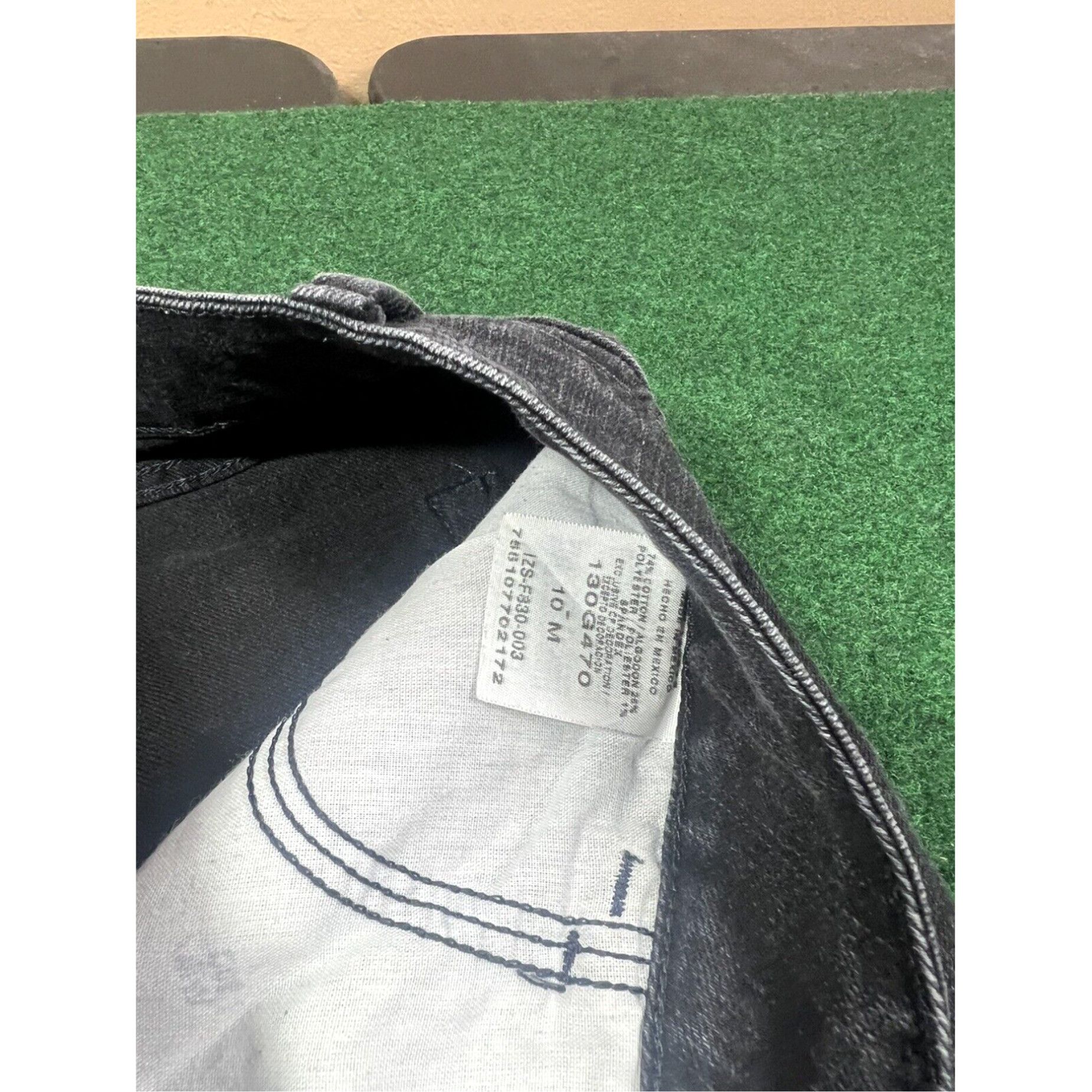 Lee Lee Riders Relaxed Capri Jeans Women's 10 M Dark Wash Denim Stretch 30x17 Size 32" / US 10 / IT 46 - 5 Thumbnail