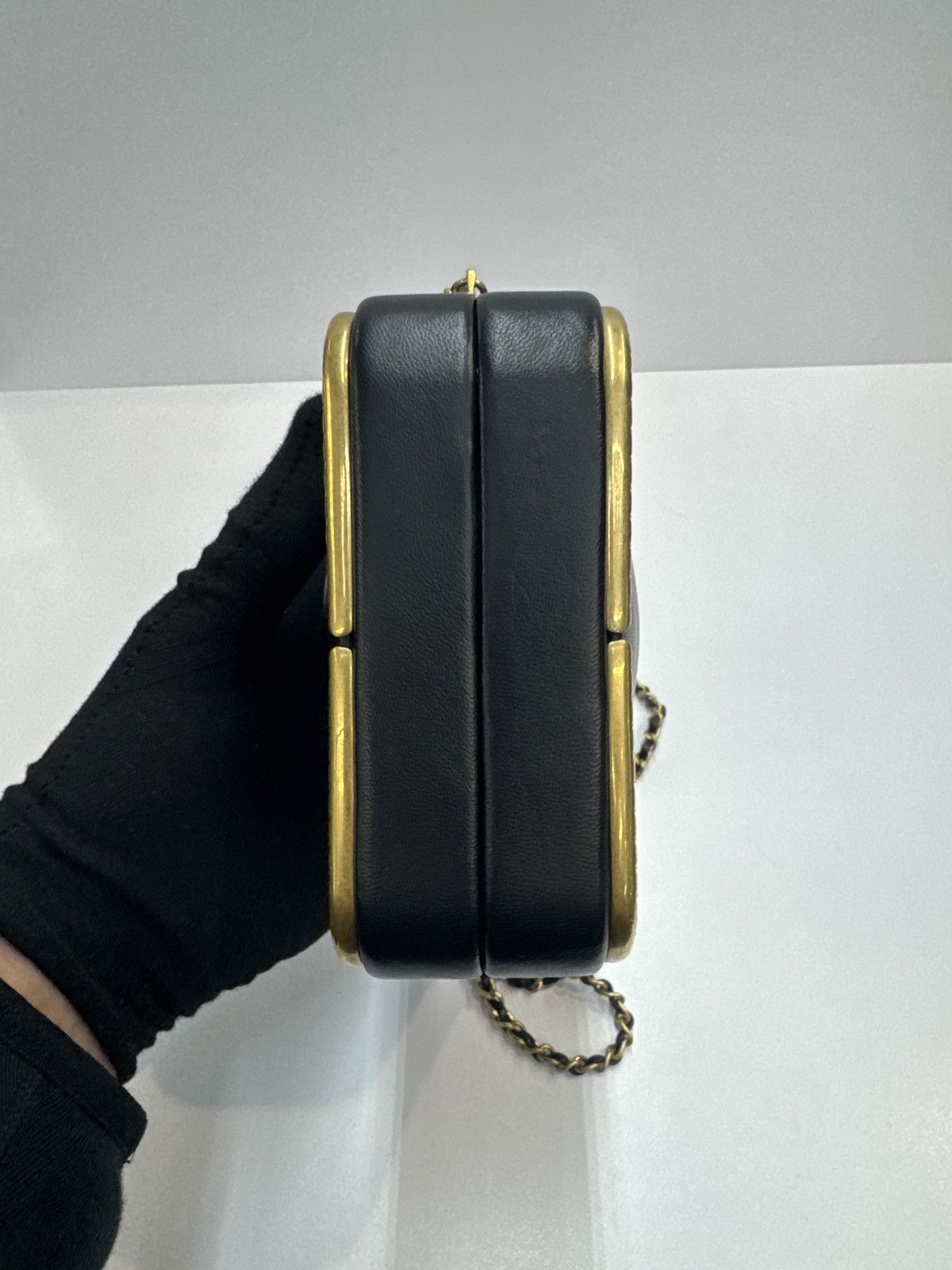 Chanel Chanel Black Lambskin Gold Metal Square CC Clutch Size ONE SIZE - 3 Thumbnail