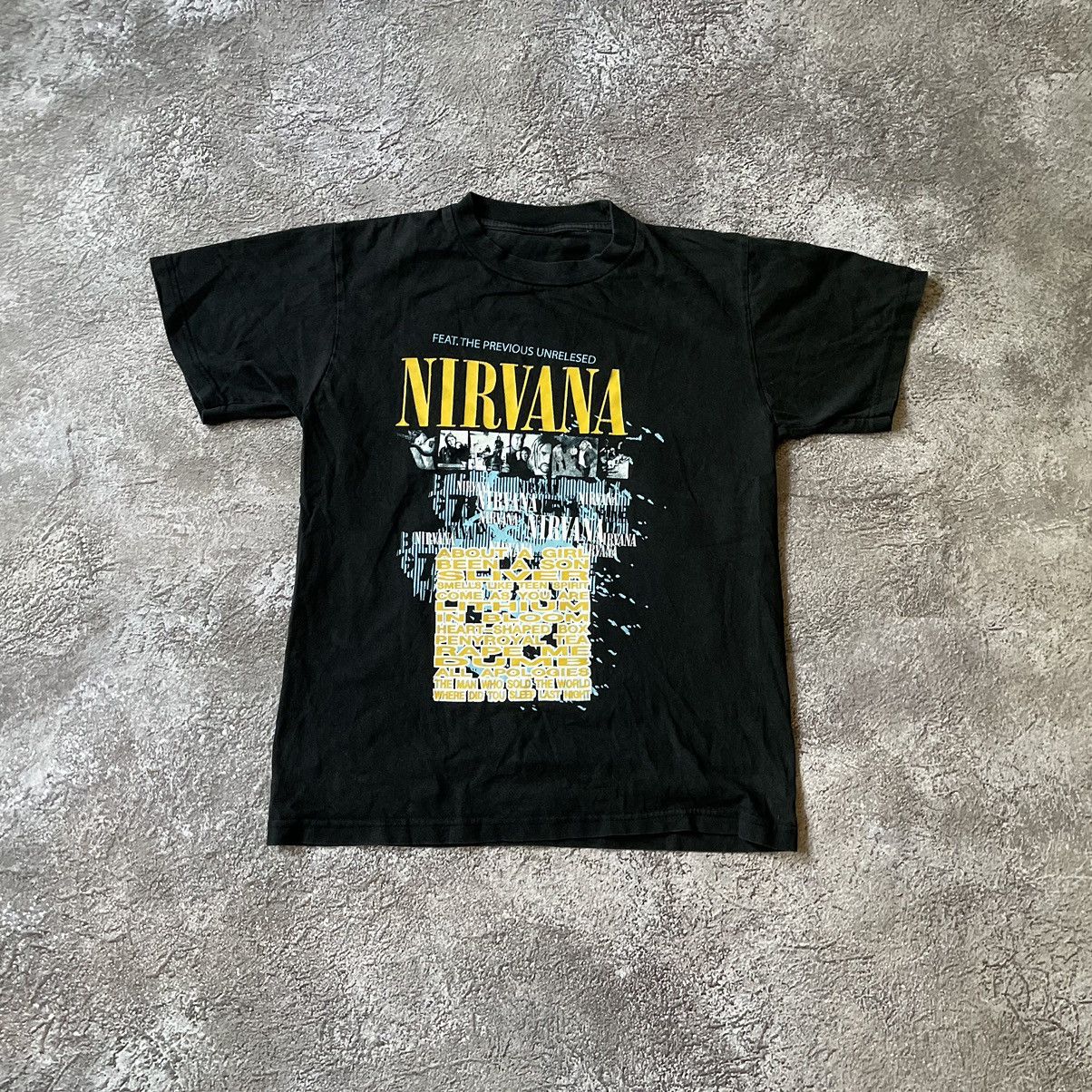 Vintage Vintage 90s Nirvana Graphic Tee Sun Faded Grunge Baggy M Size US M / EU 48-50 / 2 - 3 Thumbnail