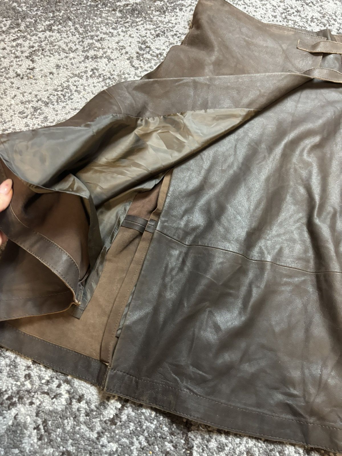 Max Mara × Vintage Max Mara vintage y2k vera pelle leather brown opium skirt Size 30" / US 8 / IT 44 - 4 Thumbnail